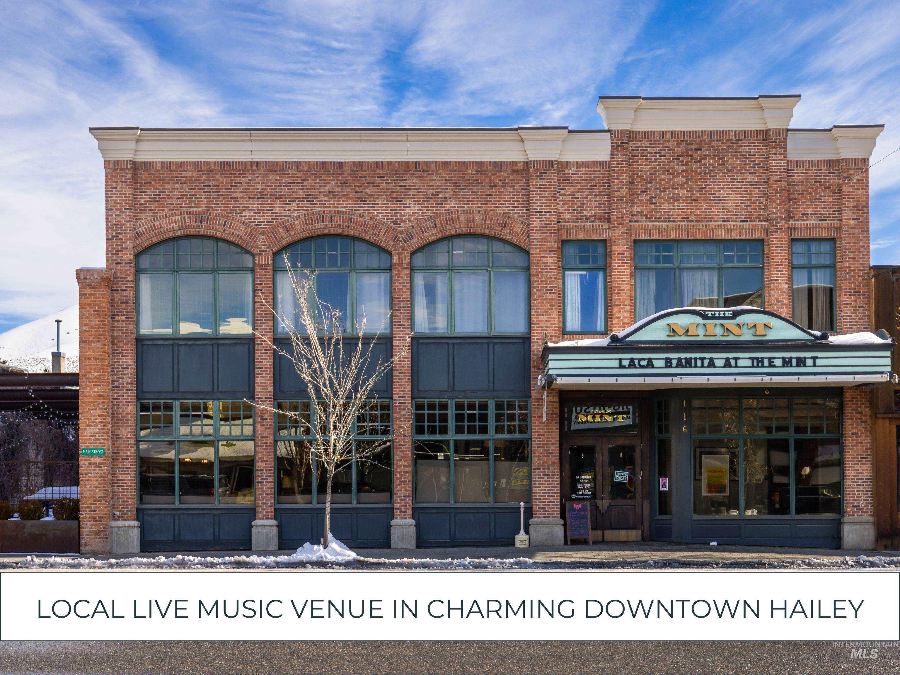 317 N River Street Unit 5