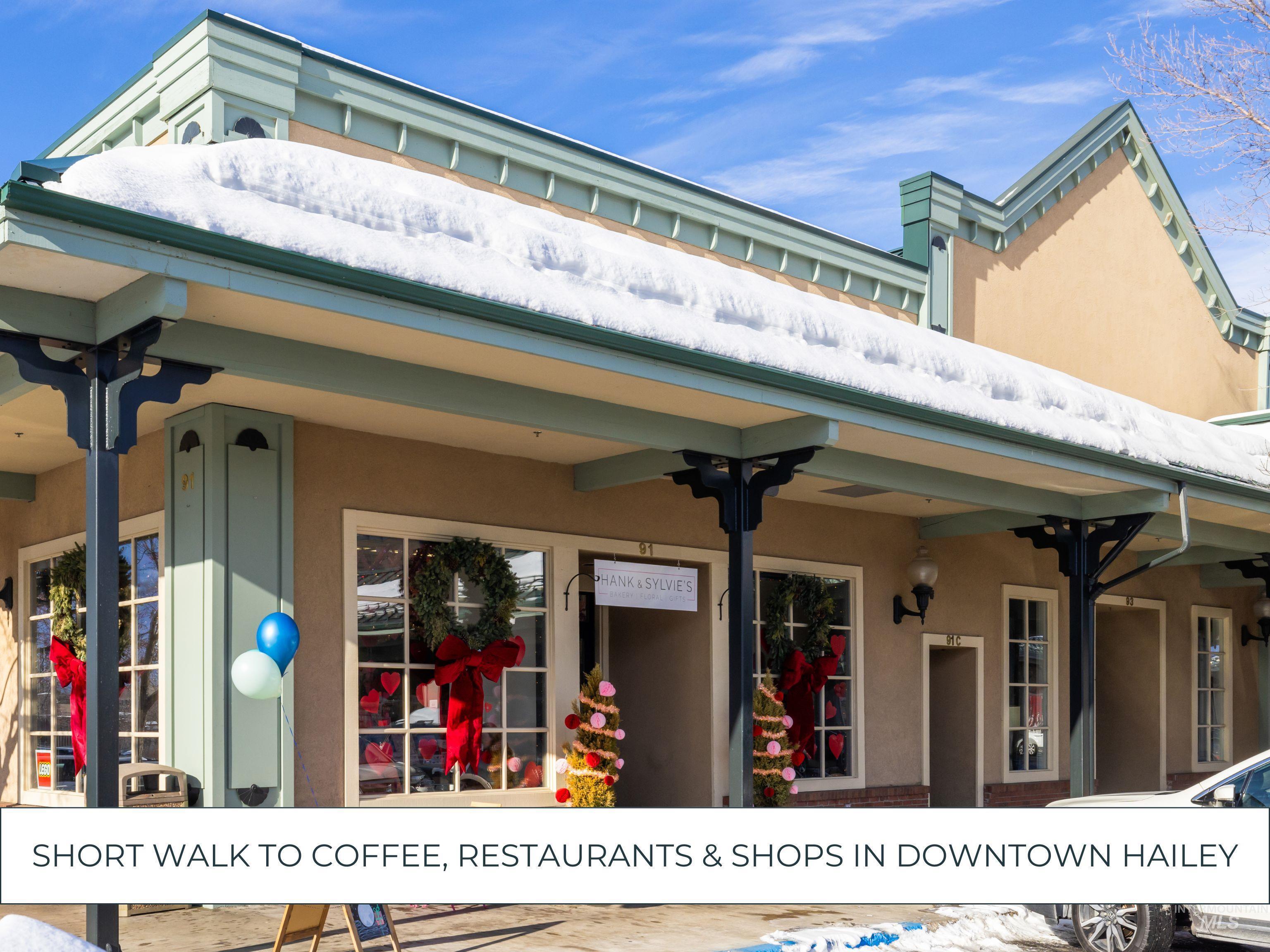 317 N River Street Unit 5