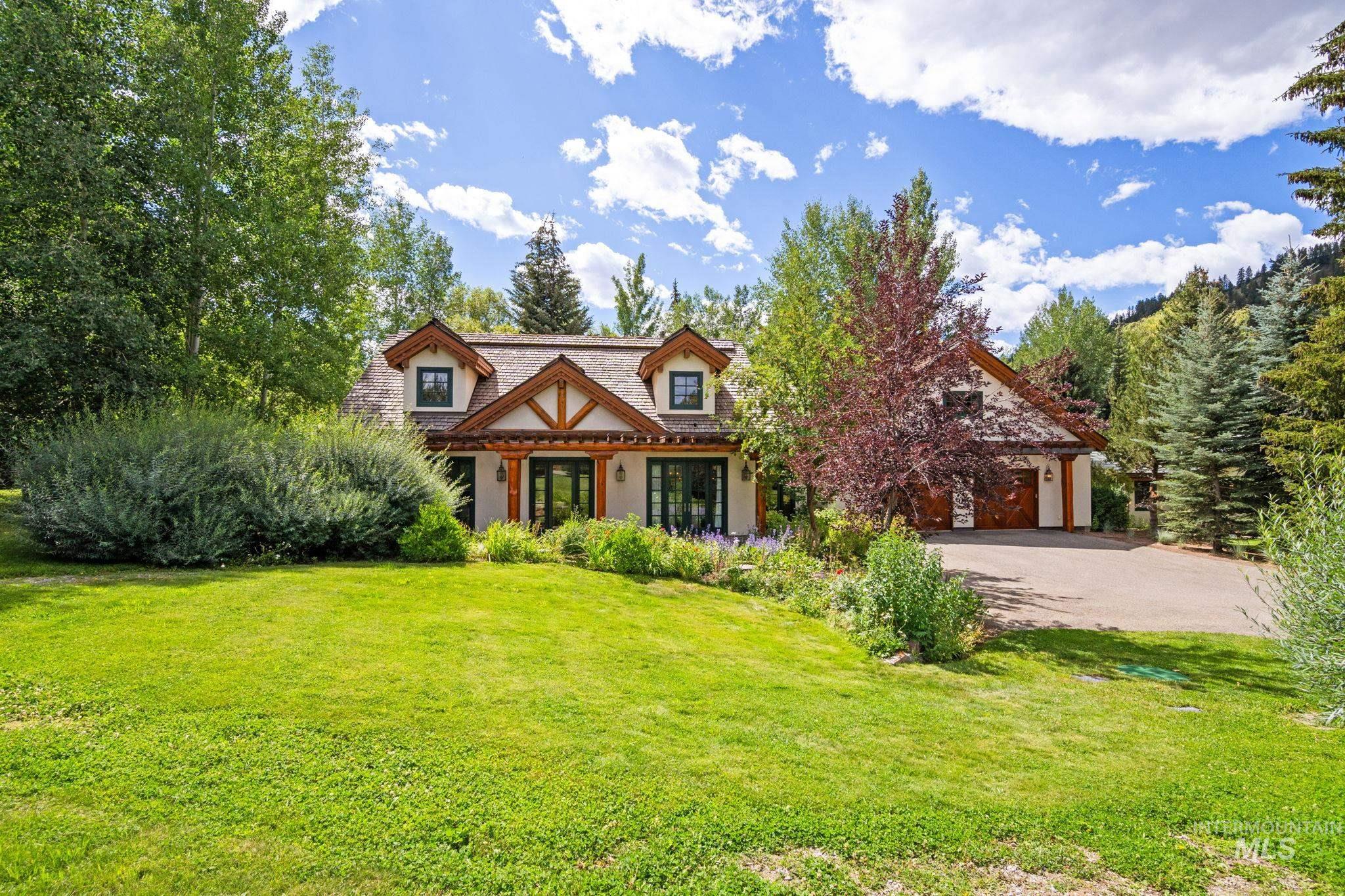 7 Rose Ct