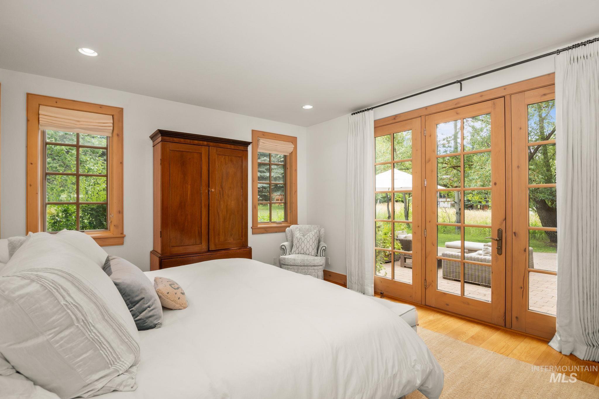 7 Rose Ct