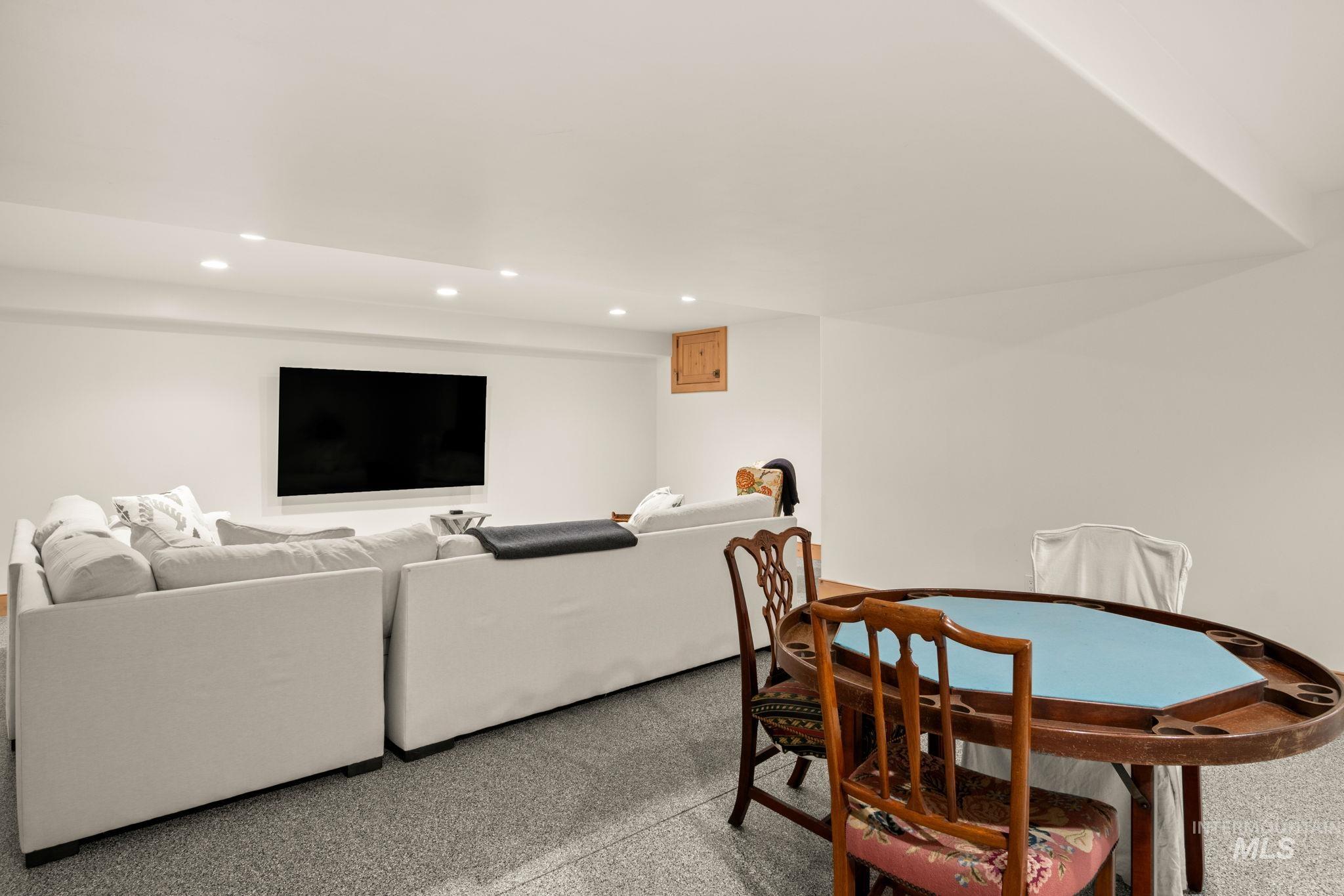 7 Rose Ct
