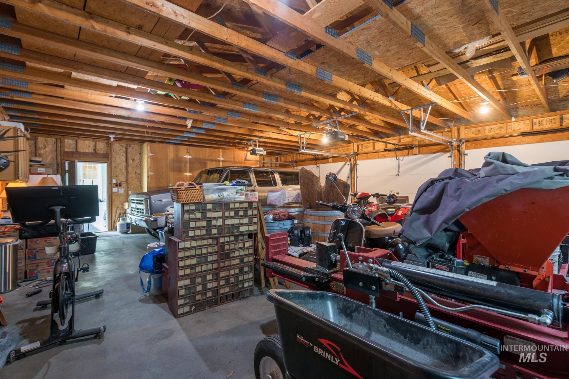 100 & 200 Trout Lane