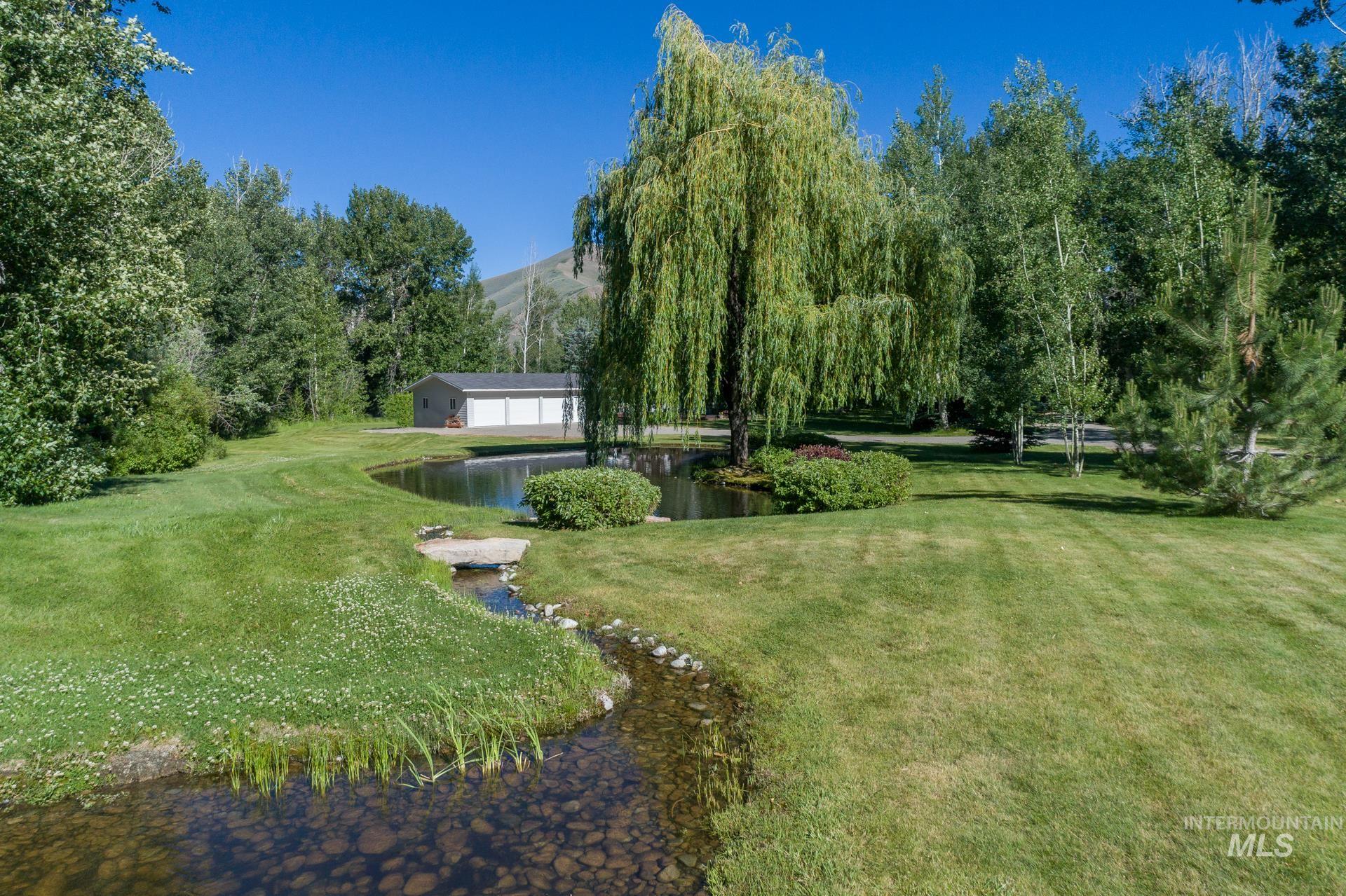 100 & 200 Trout Lane