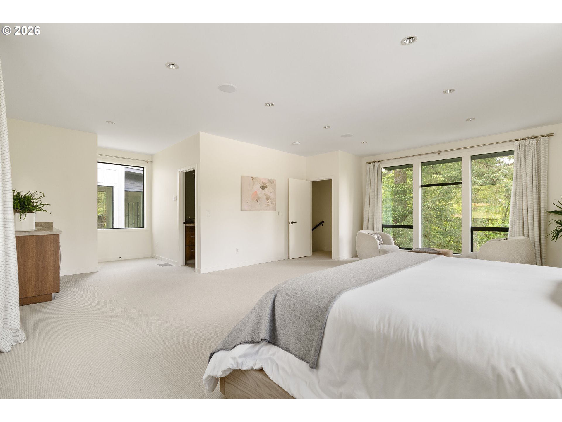 445 NW SKYLINE BLVD