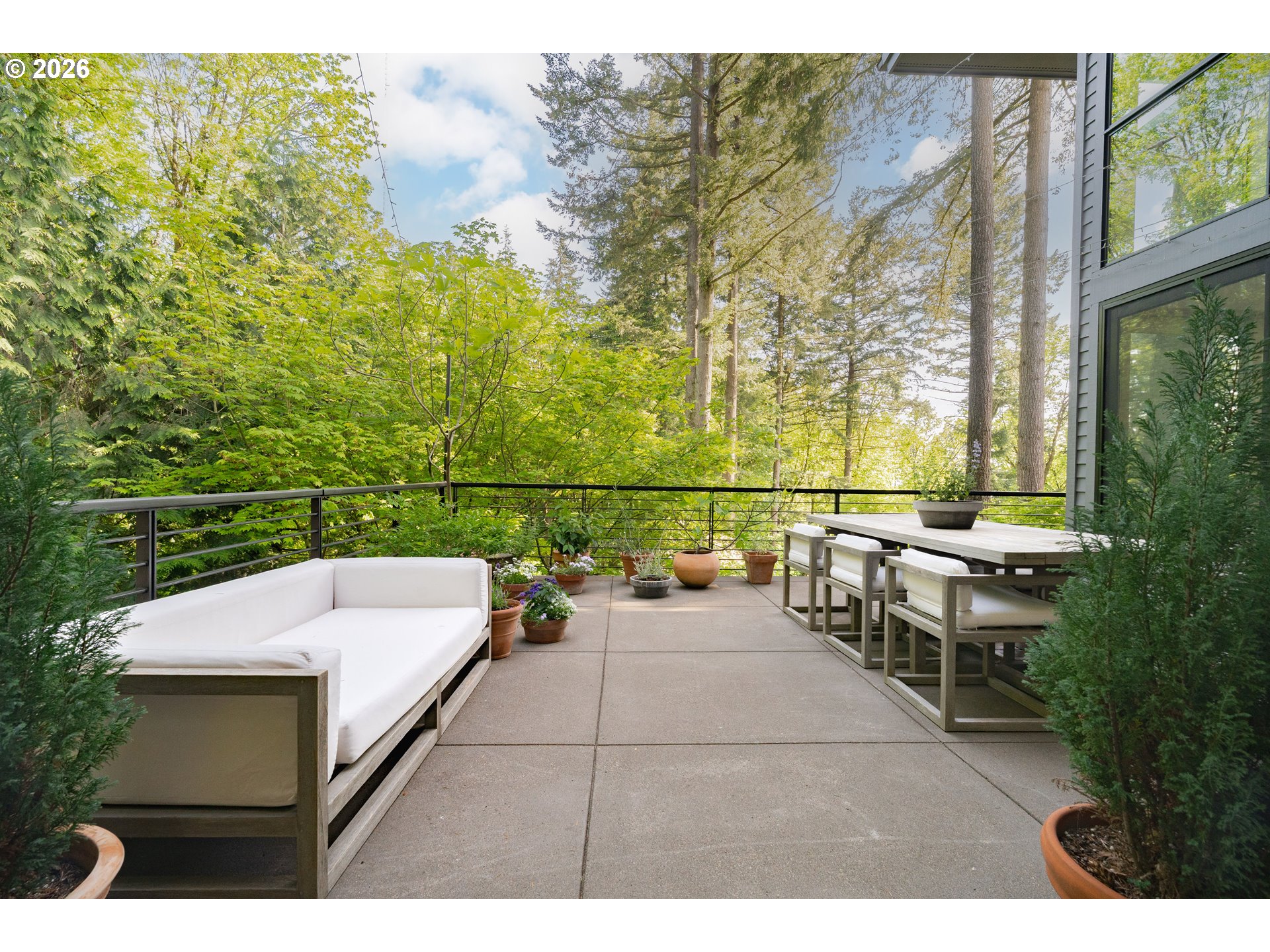 445 NW SKYLINE BLVD