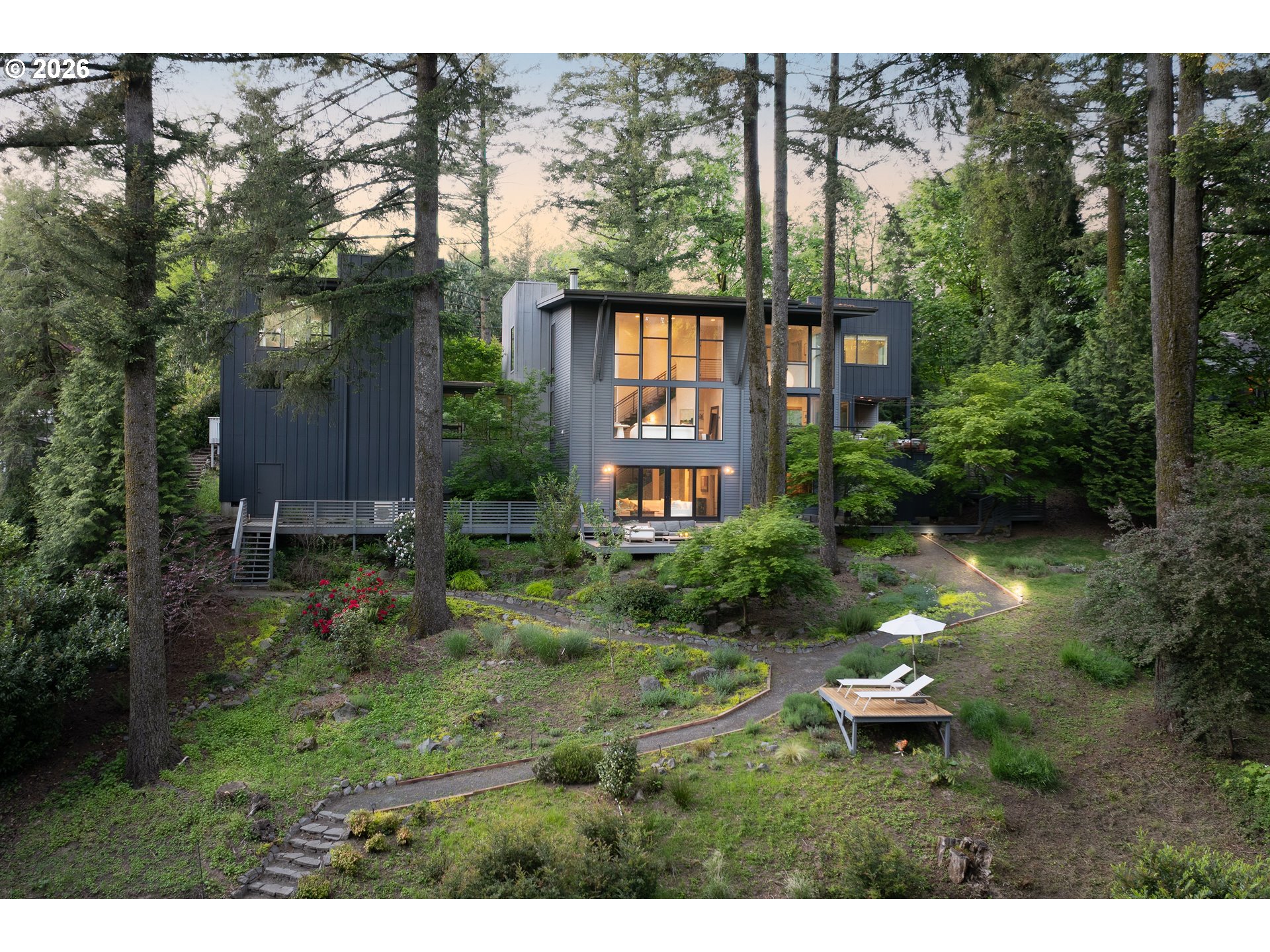 445 NW SKYLINE BLVD