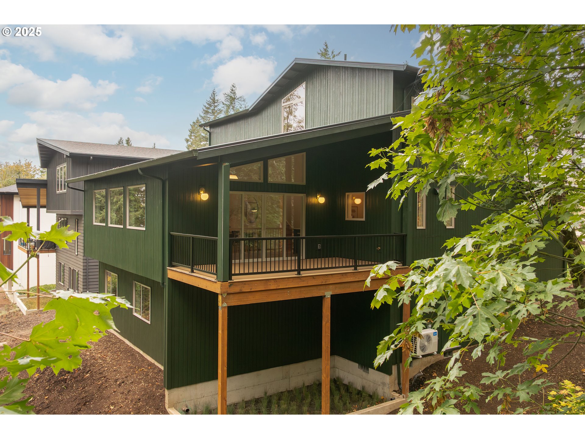 3105 NW BLUE SKY LN