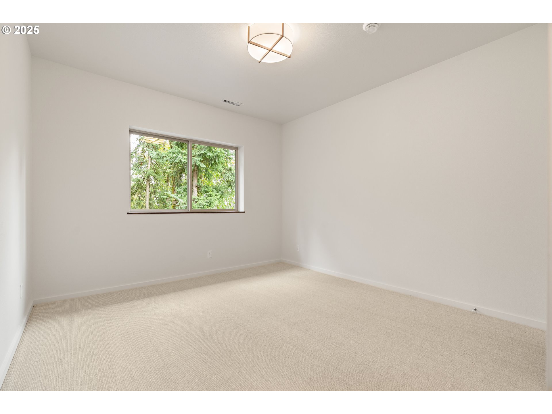 3105 NW BLUE SKY LN