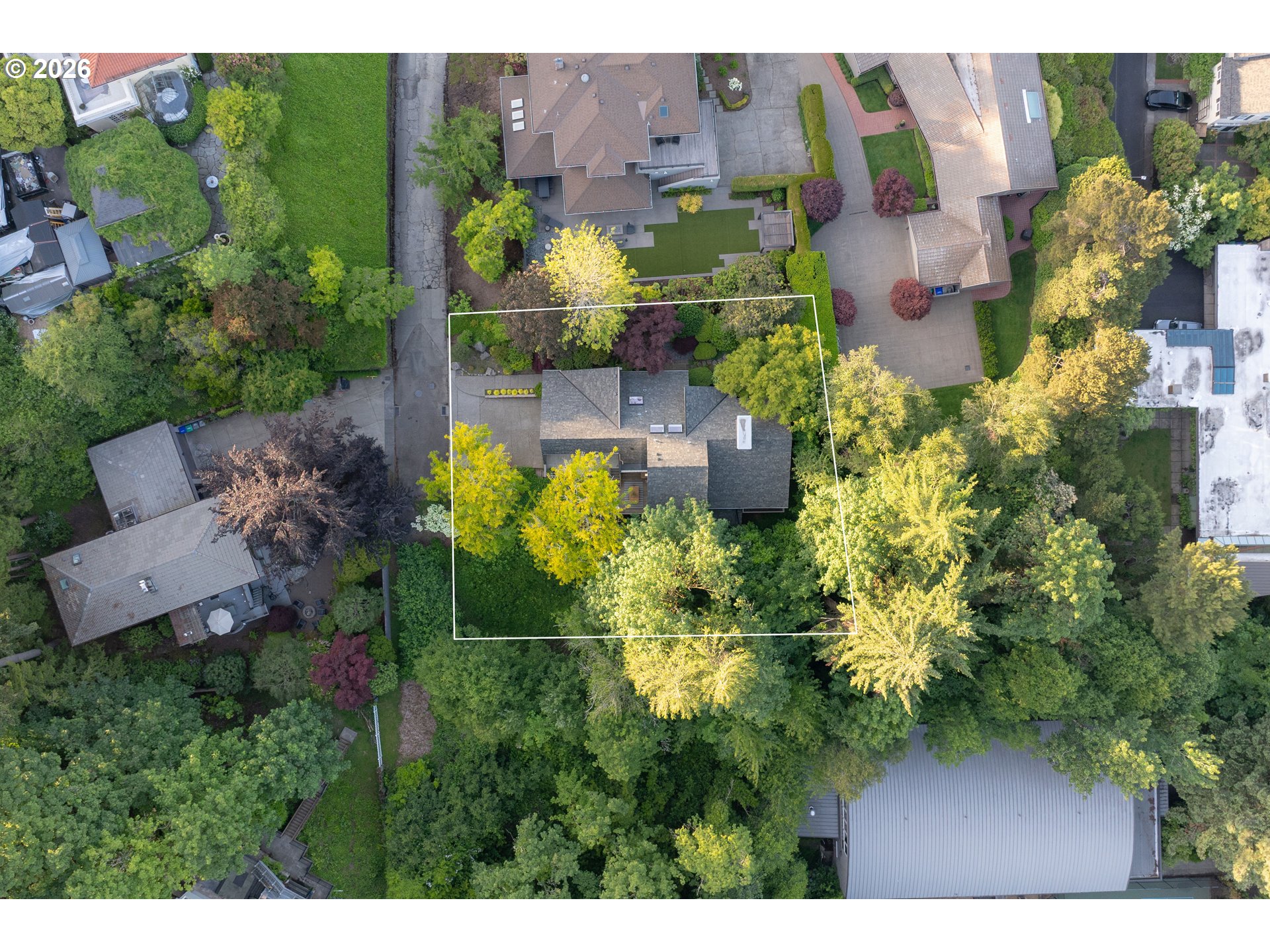 710 NW WINCHESTER TER