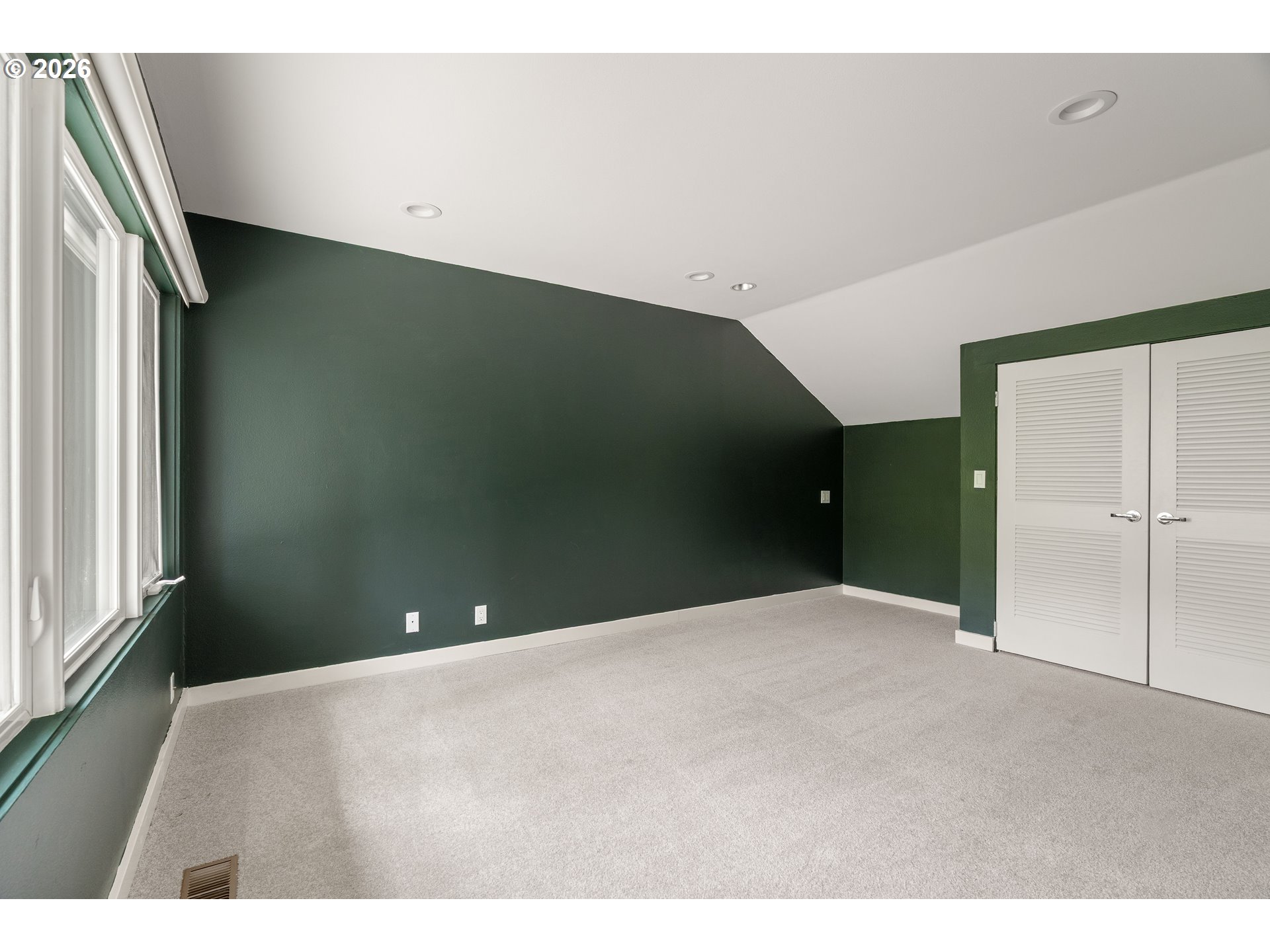 710 NW WINCHESTER TER