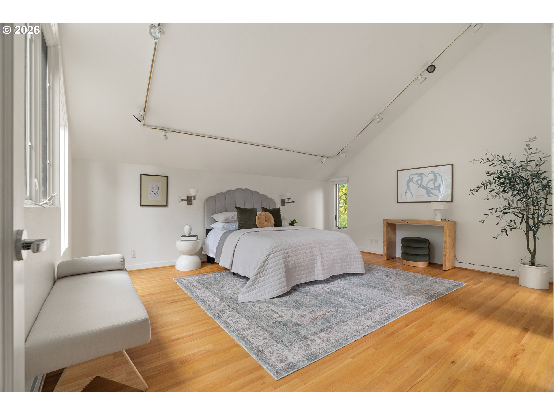 710 NW WINCHESTER TER