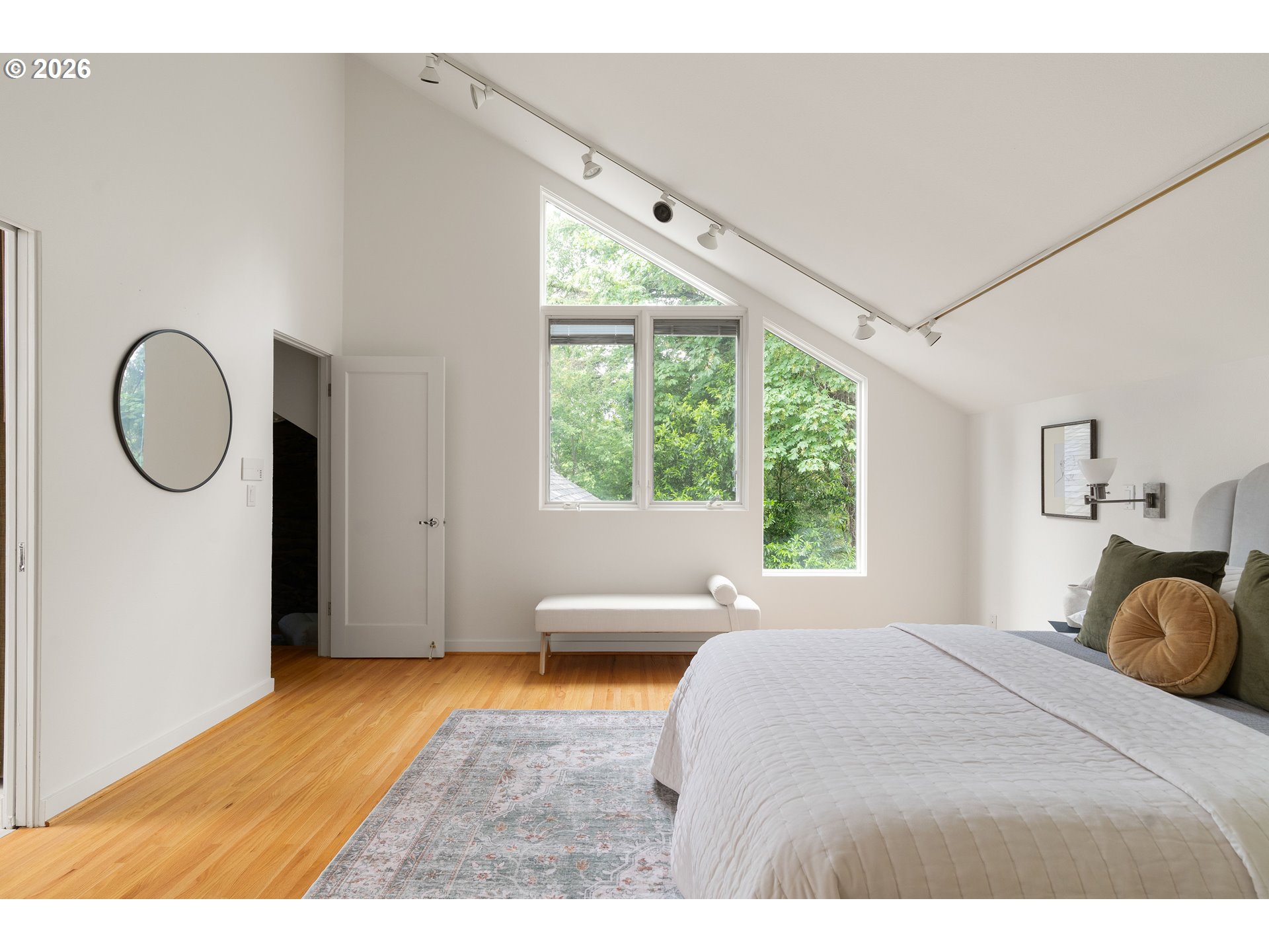 710 NW WINCHESTER TER