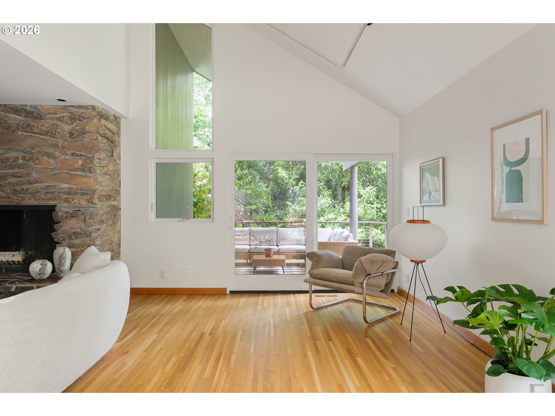 710 NW WINCHESTER TER