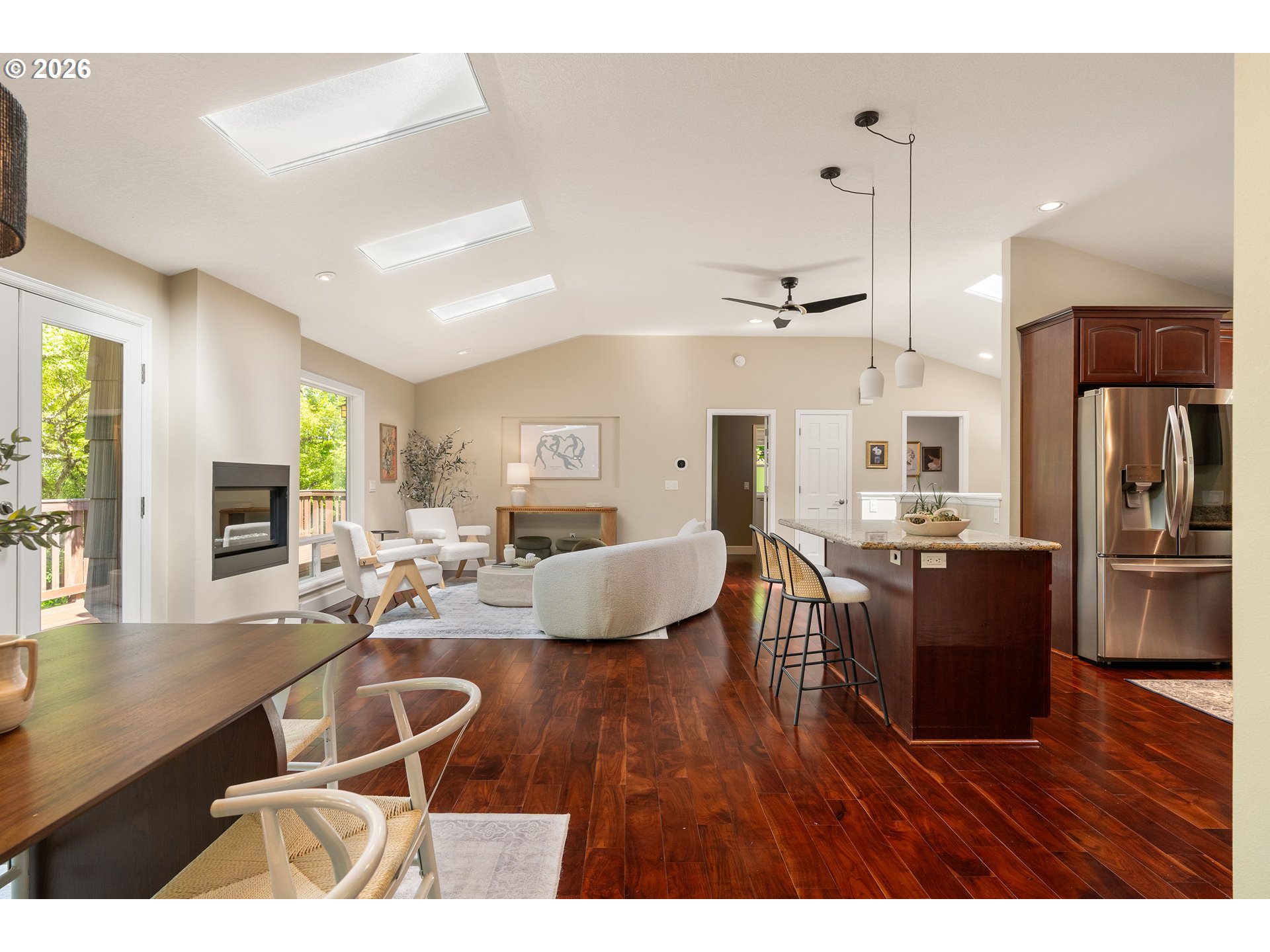 1005 S SHORE BLVD