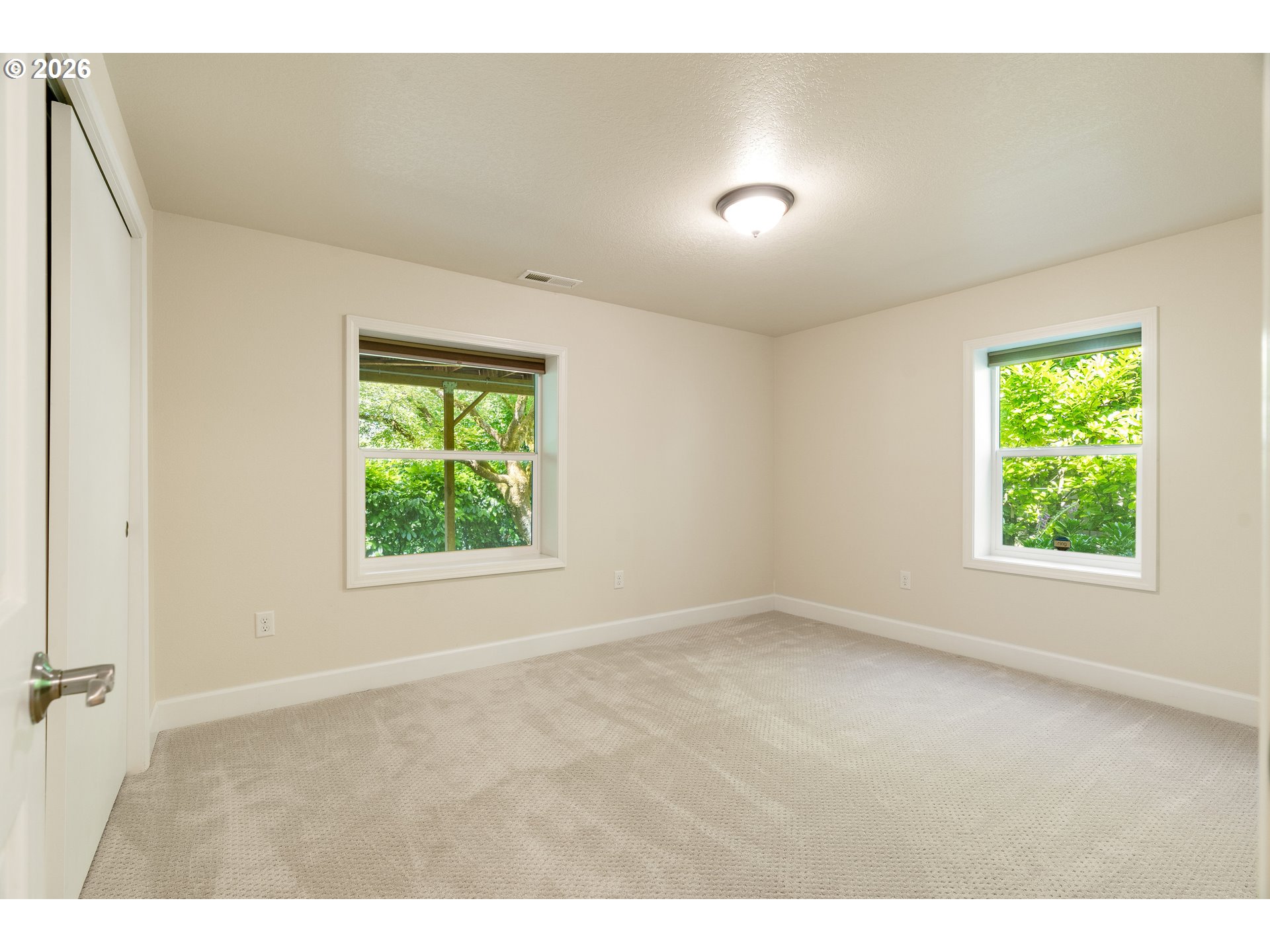 1005 S SHORE BLVD