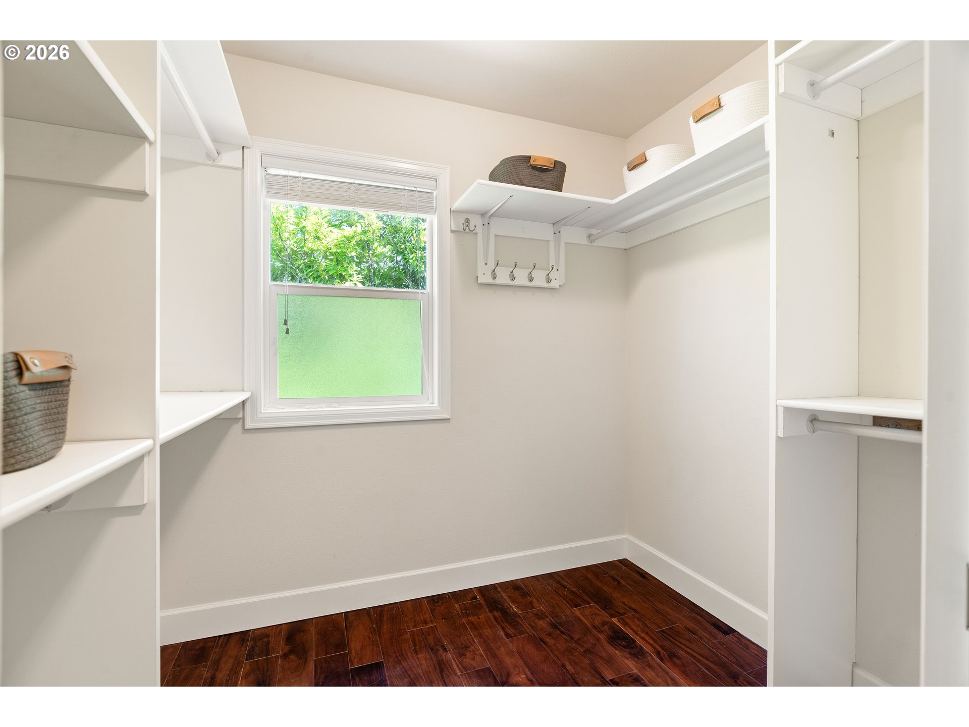 1005 S SHORE BLVD