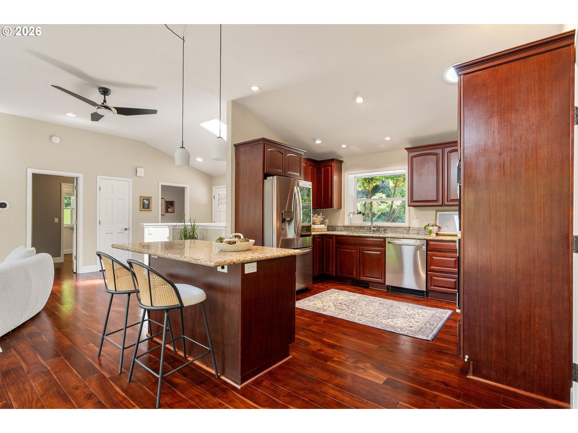 1005 S SHORE BLVD