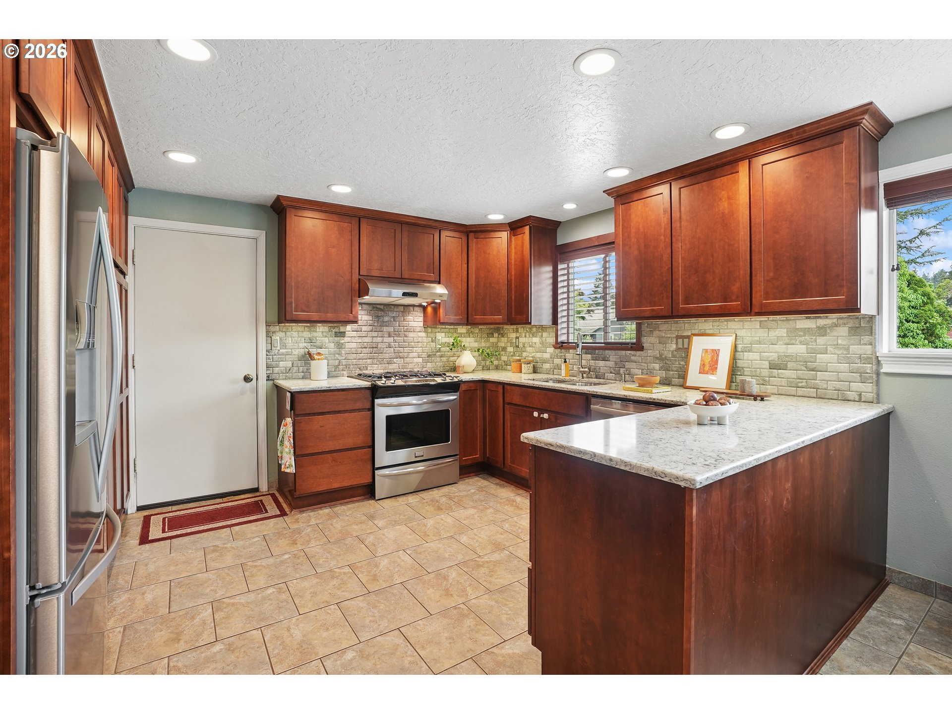 16070 S HOLCOMB BLVD
