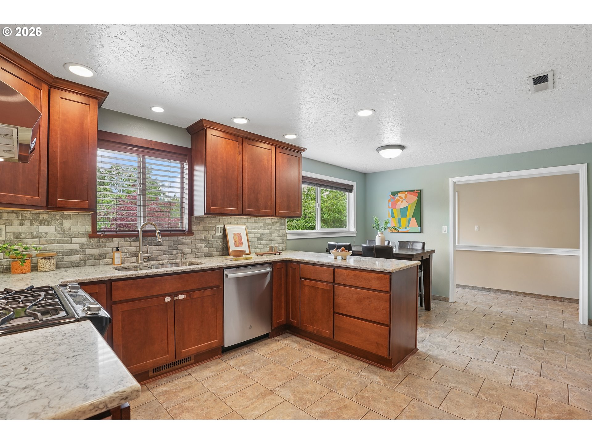 16070 S HOLCOMB BLVD
