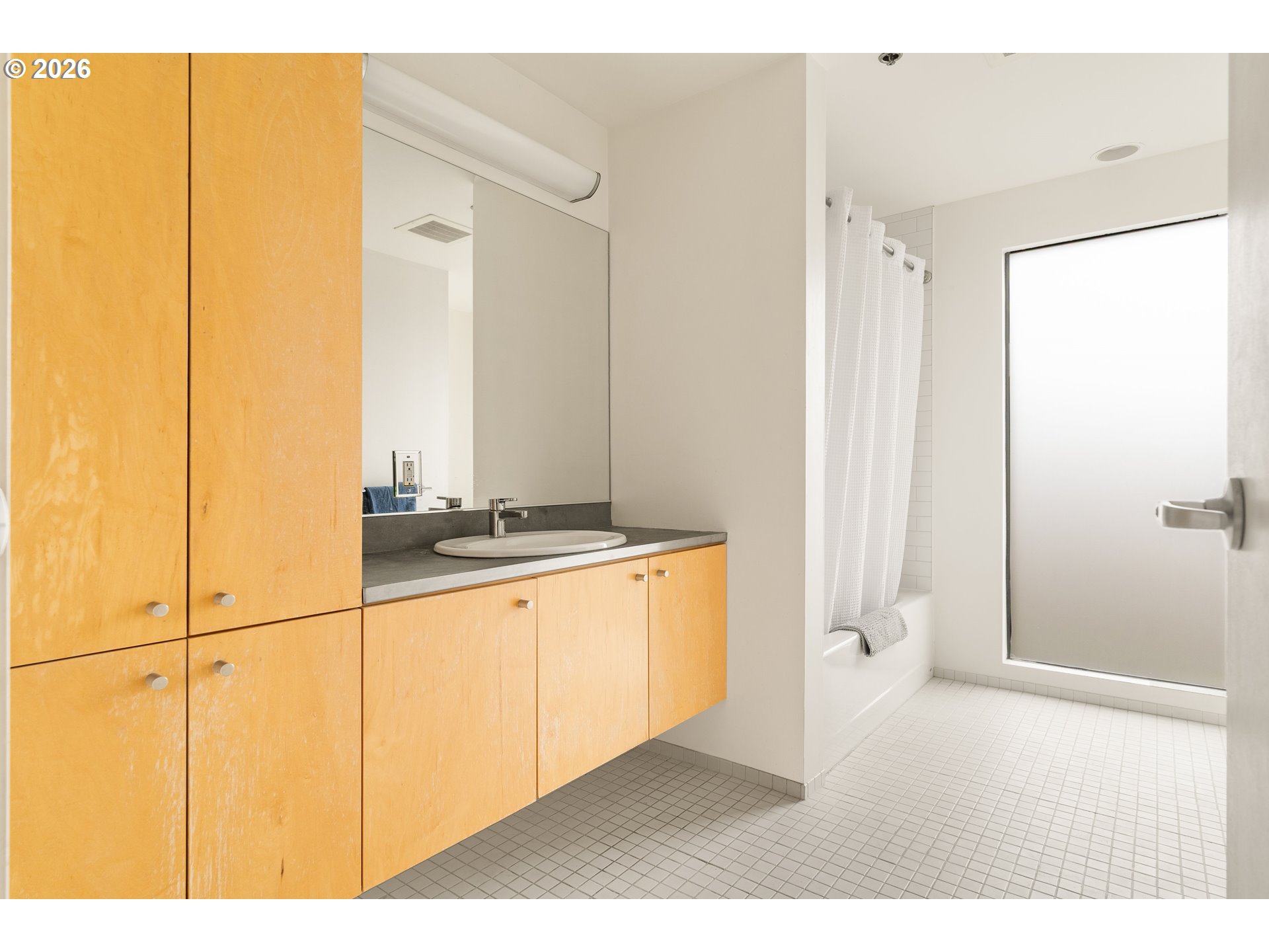 2373 SE 44TH AVE 302