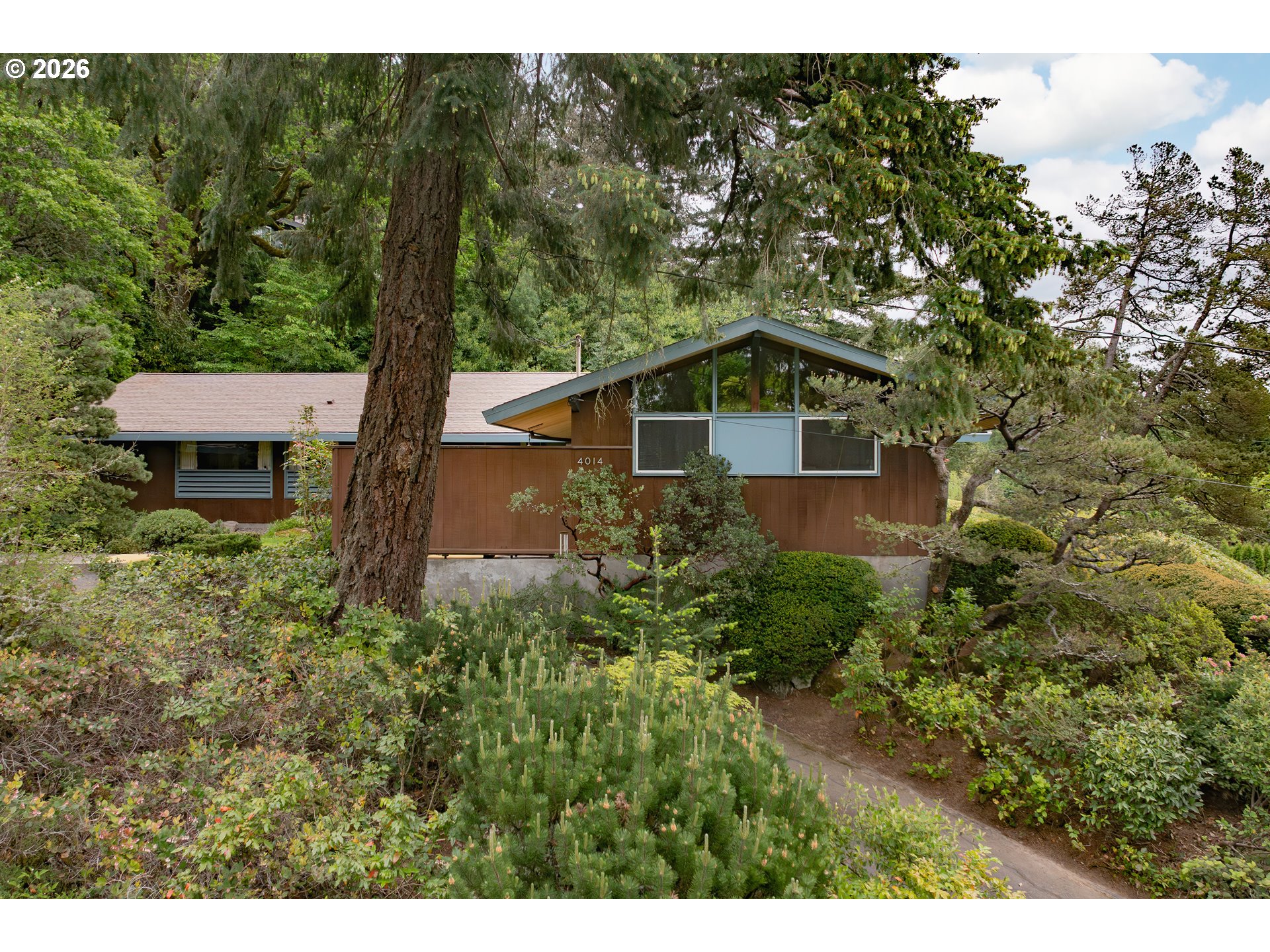 4014 SW ALTADENA AVE