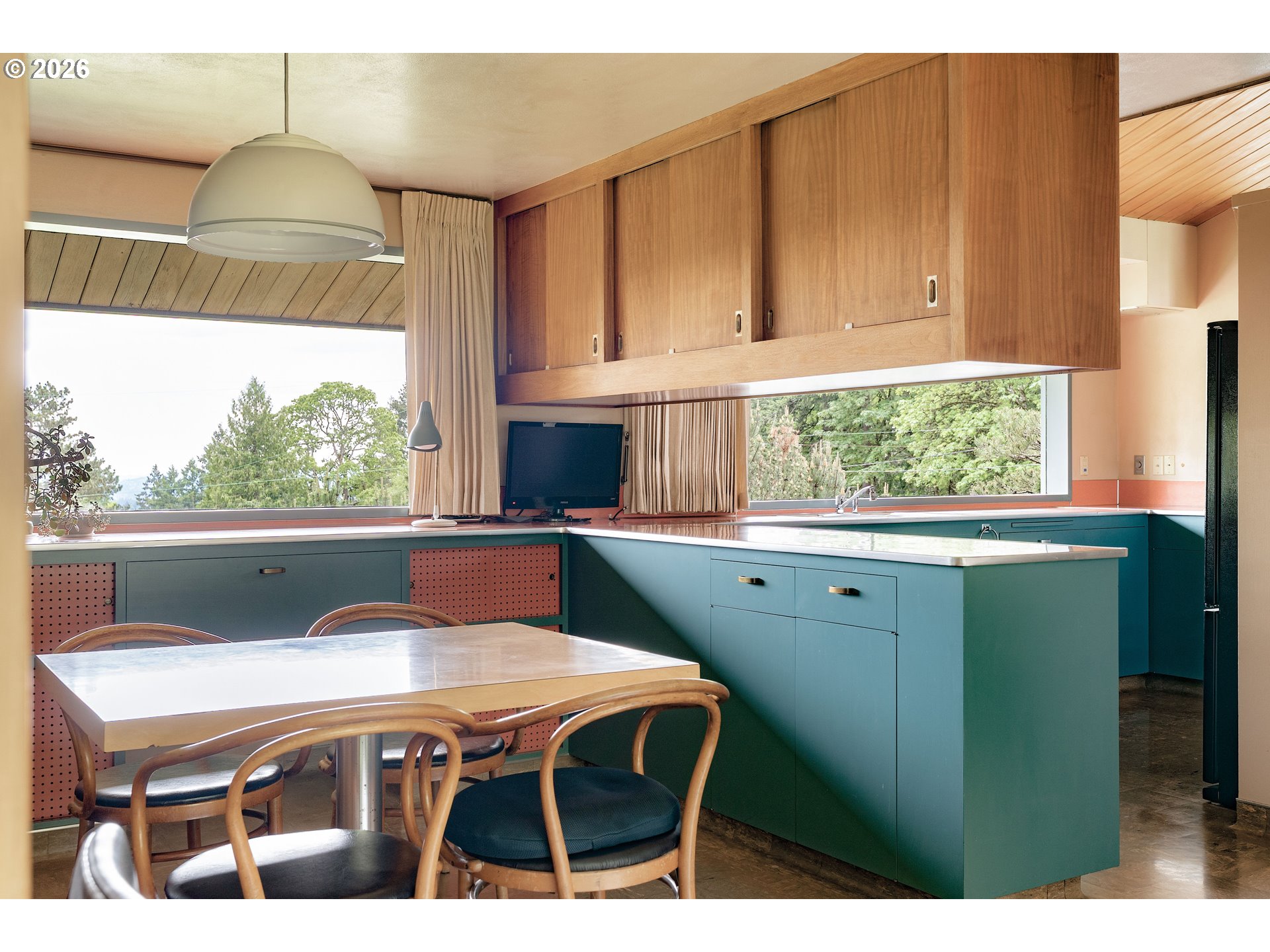 4014 SW ALTADENA AVE