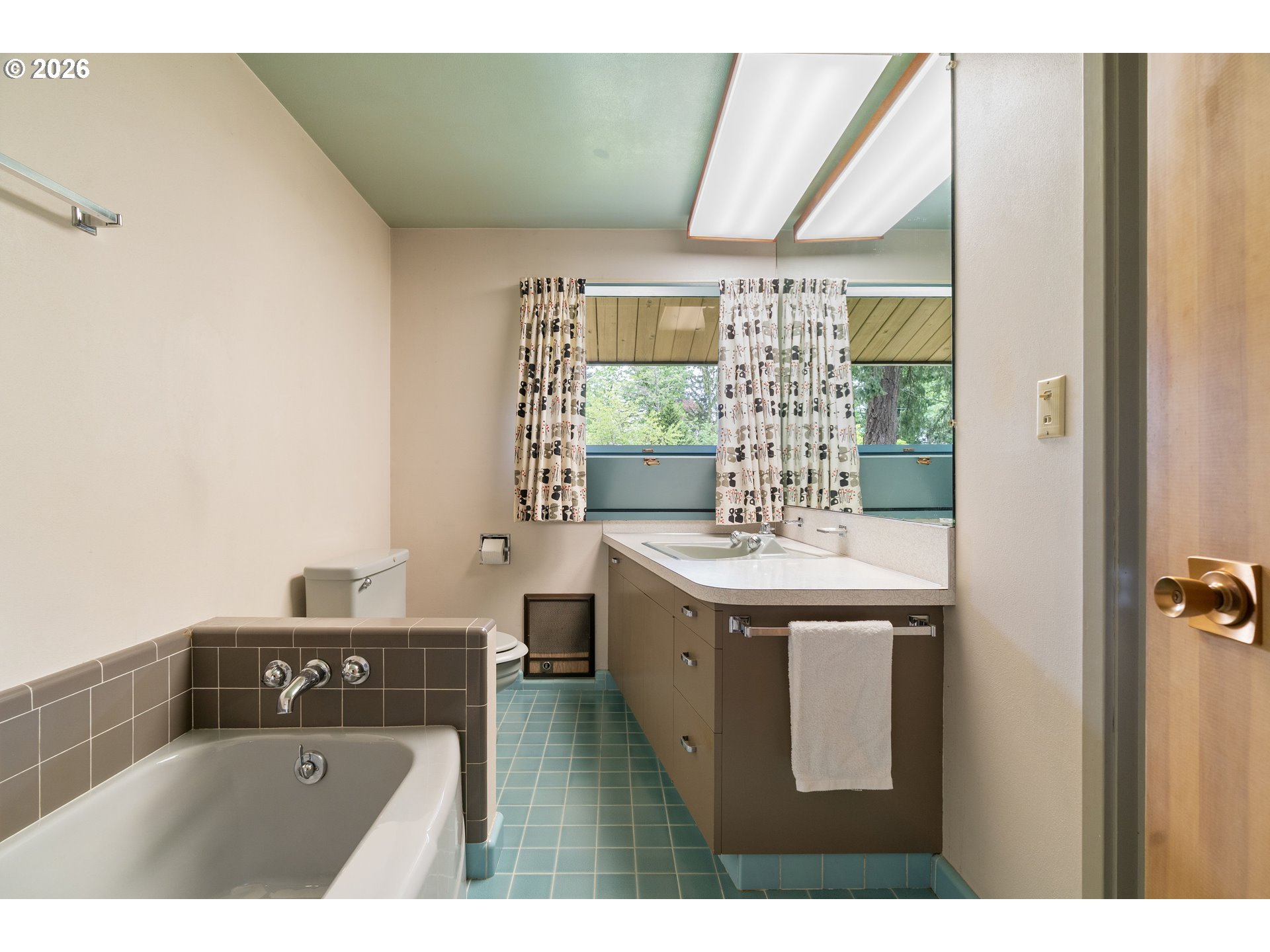 4014 SW ALTADENA AVE