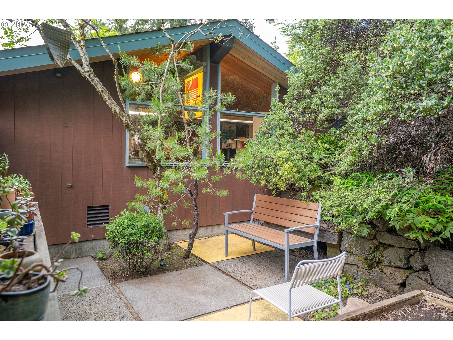 4014 SW ALTADENA AVE
