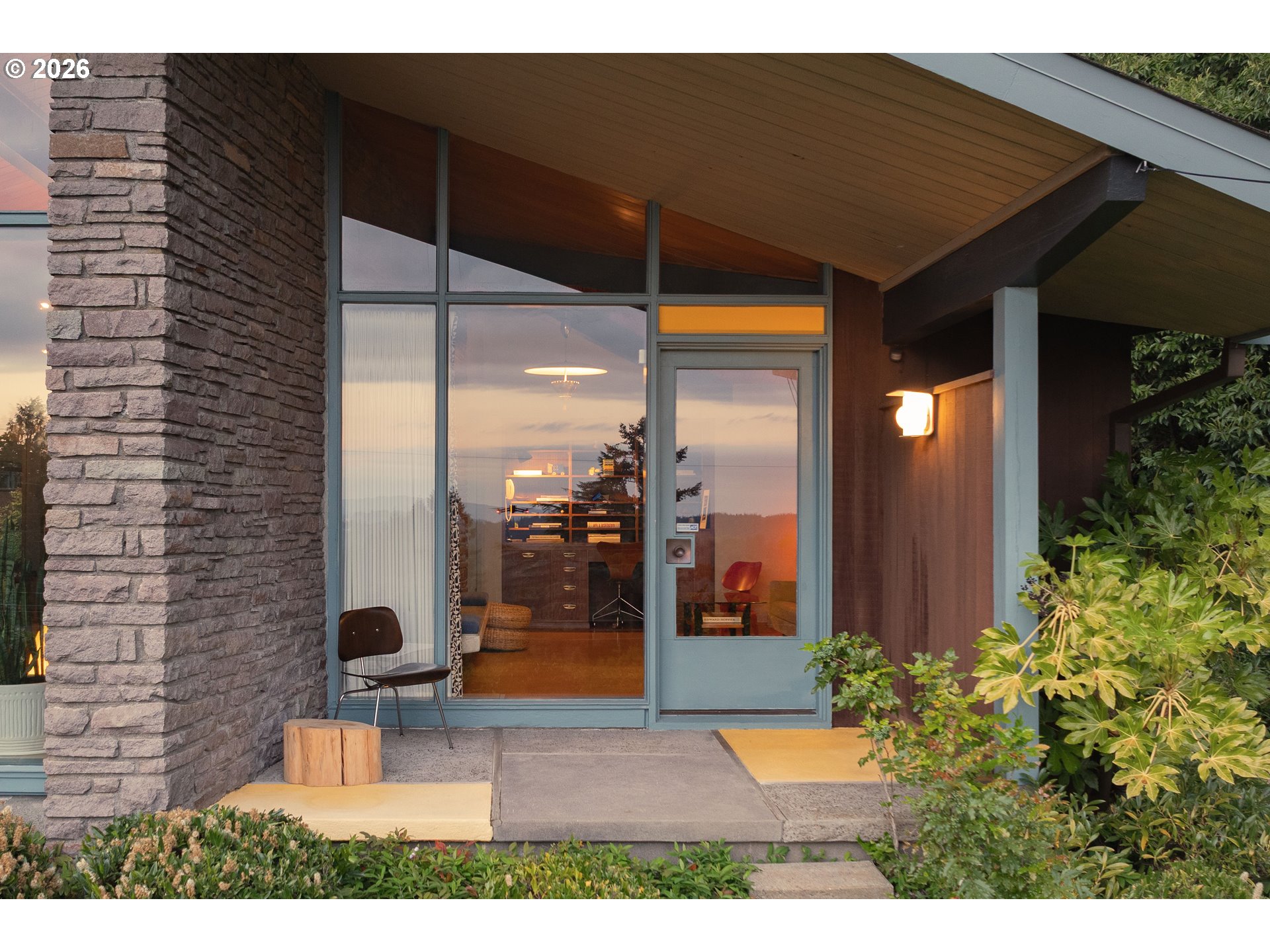 4014 SW ALTADENA AVE
