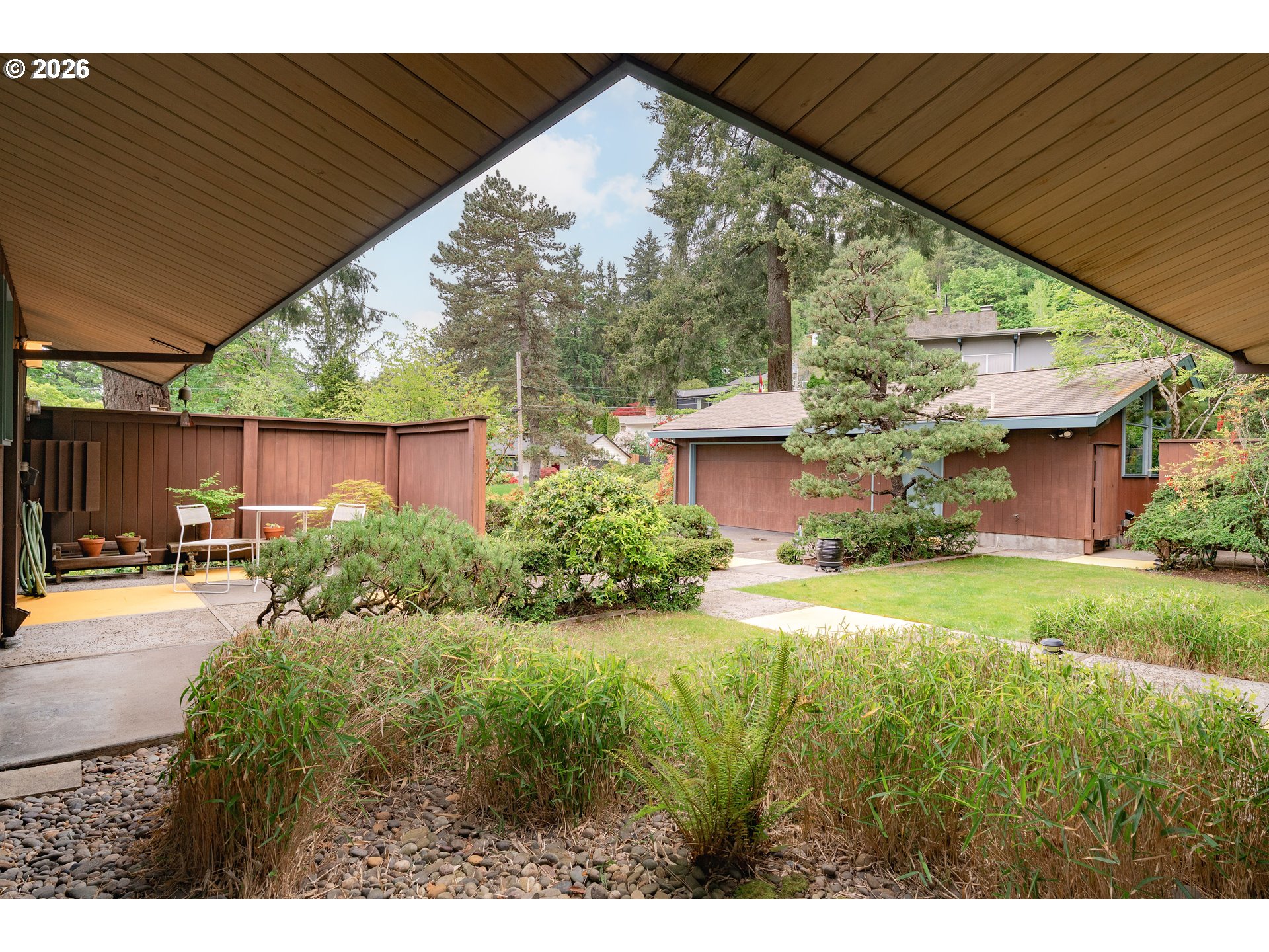 4014 SW ALTADENA AVE