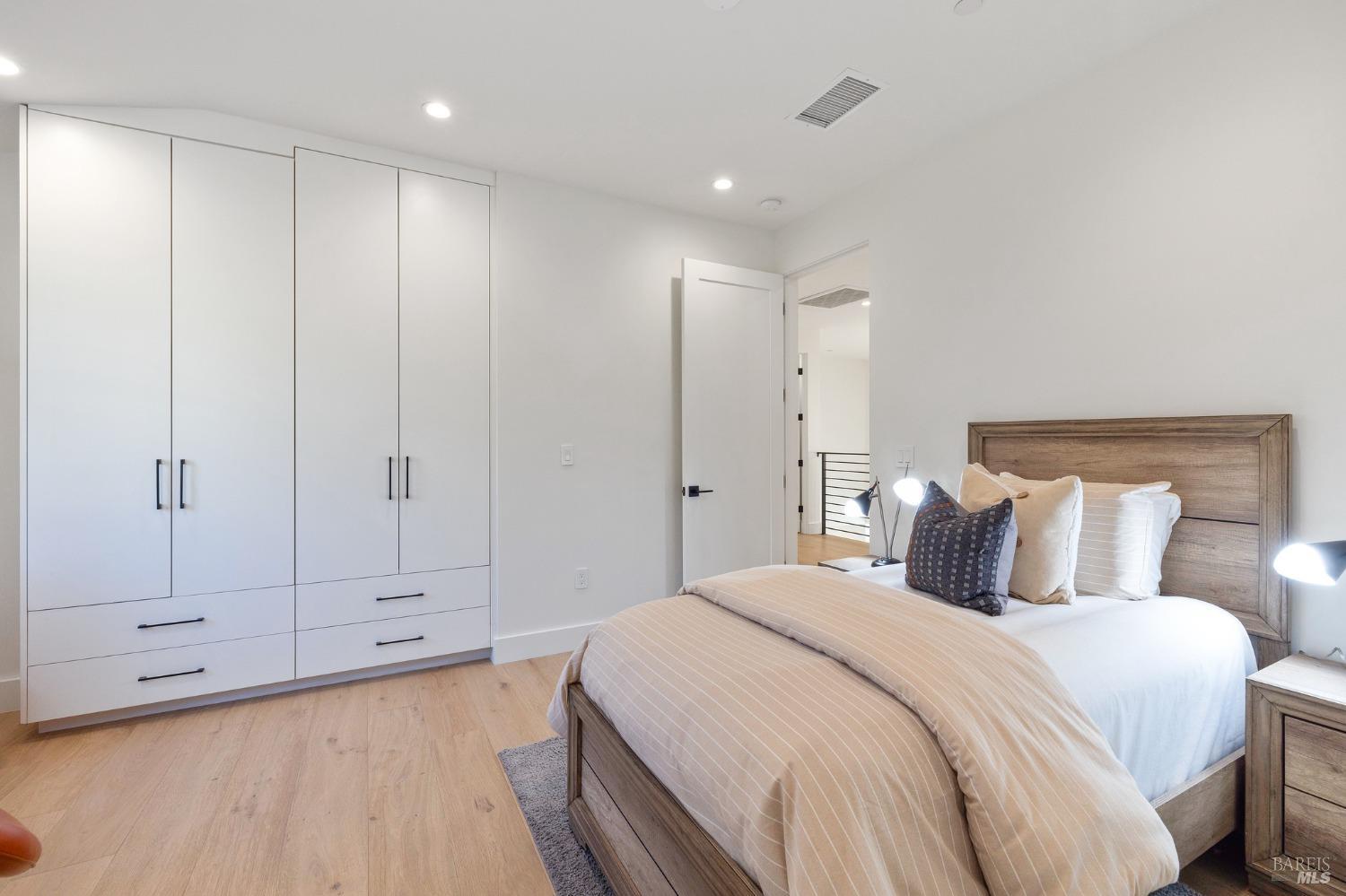 272 Linden Lane