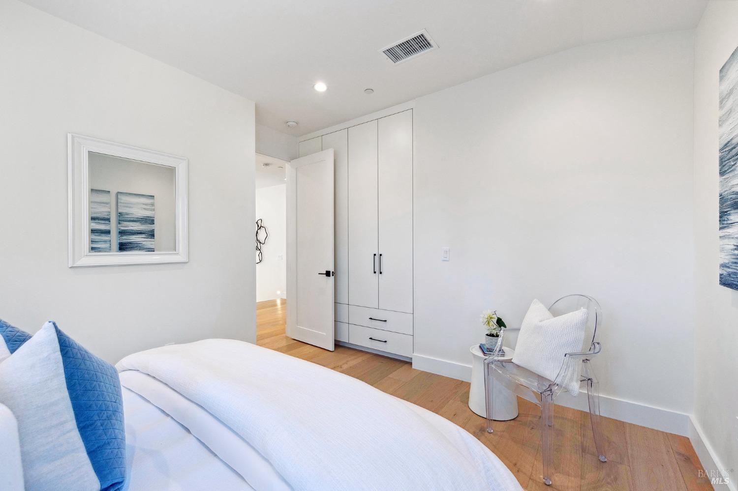 272 Linden Lane
