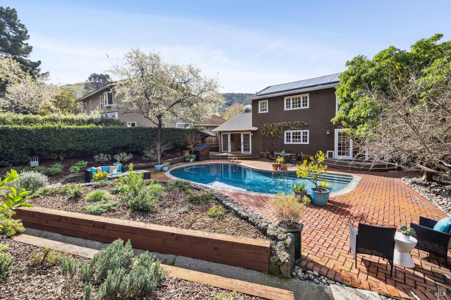 31 Tan Oak Circle