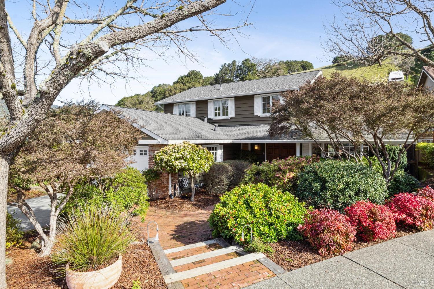 31 Tan Oak Circle