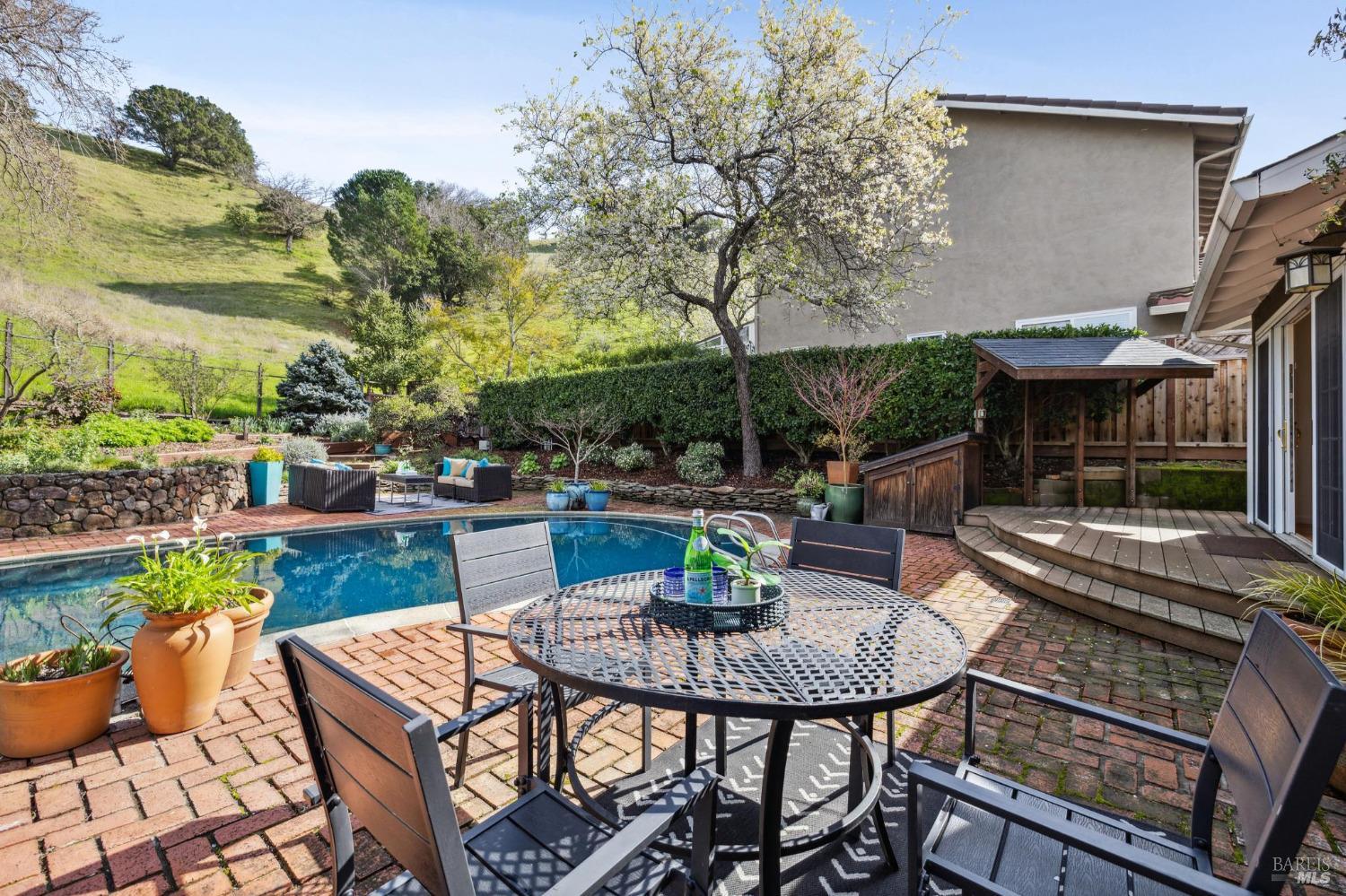 31 Tan Oak Circle