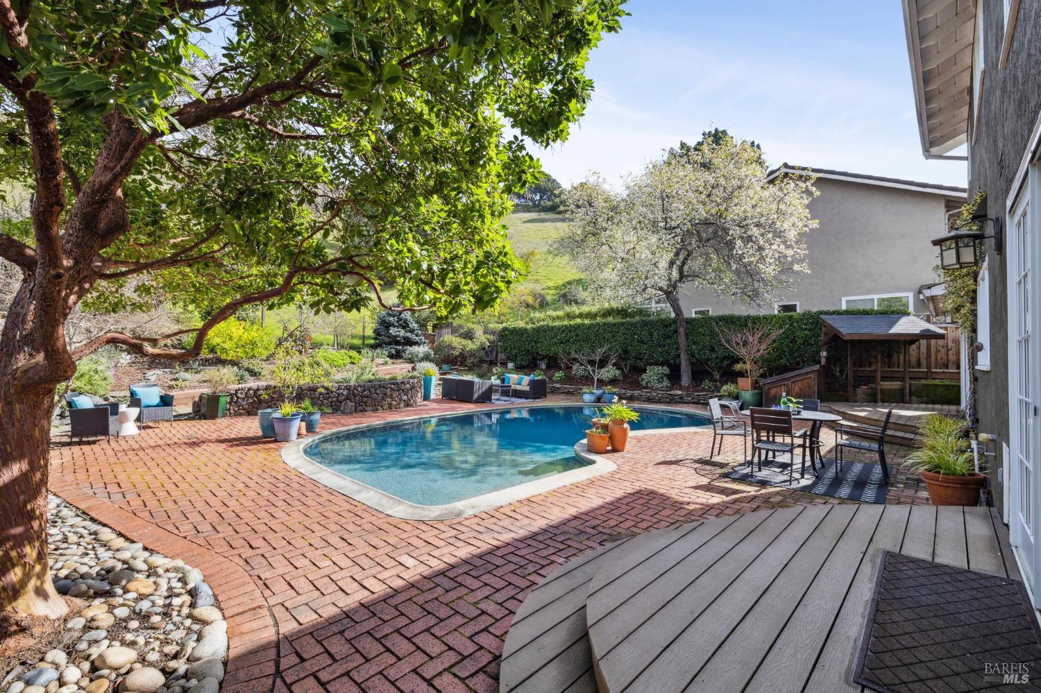 31 Tan Oak Circle