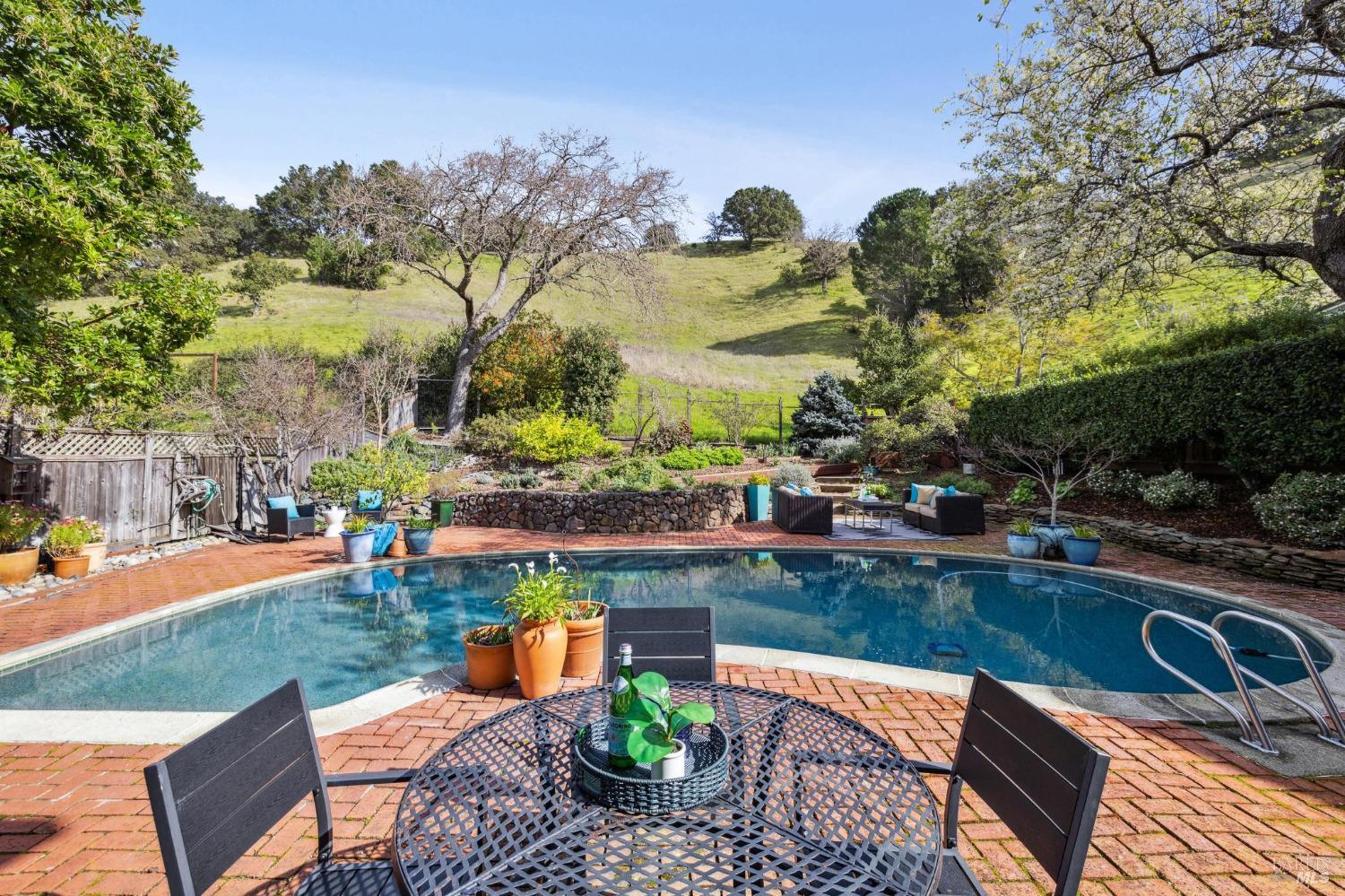 31 Tan Oak Circle
