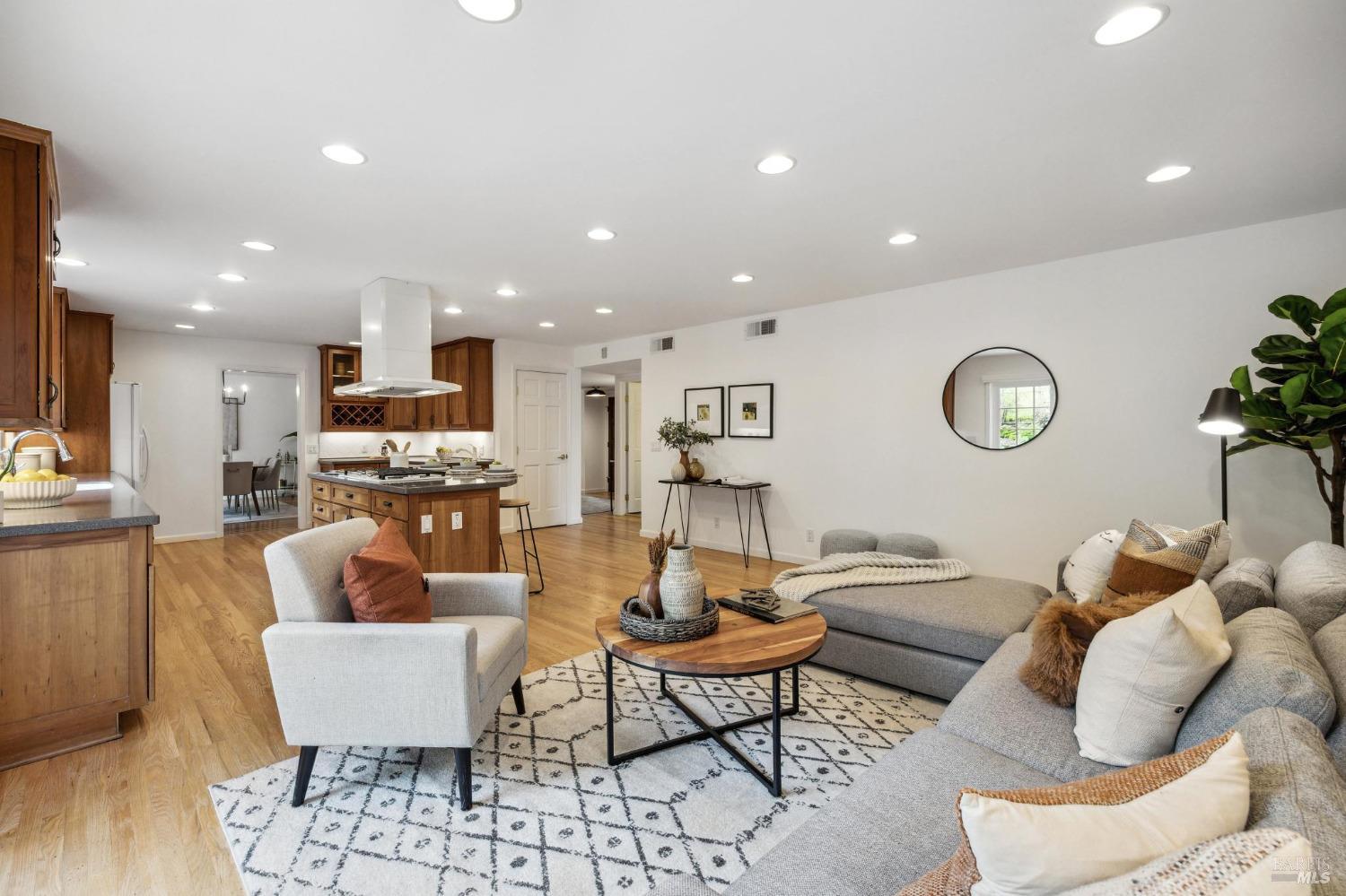 31 Tan Oak Circle