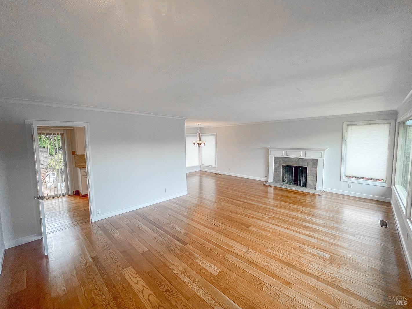 112 Reed Boulevard