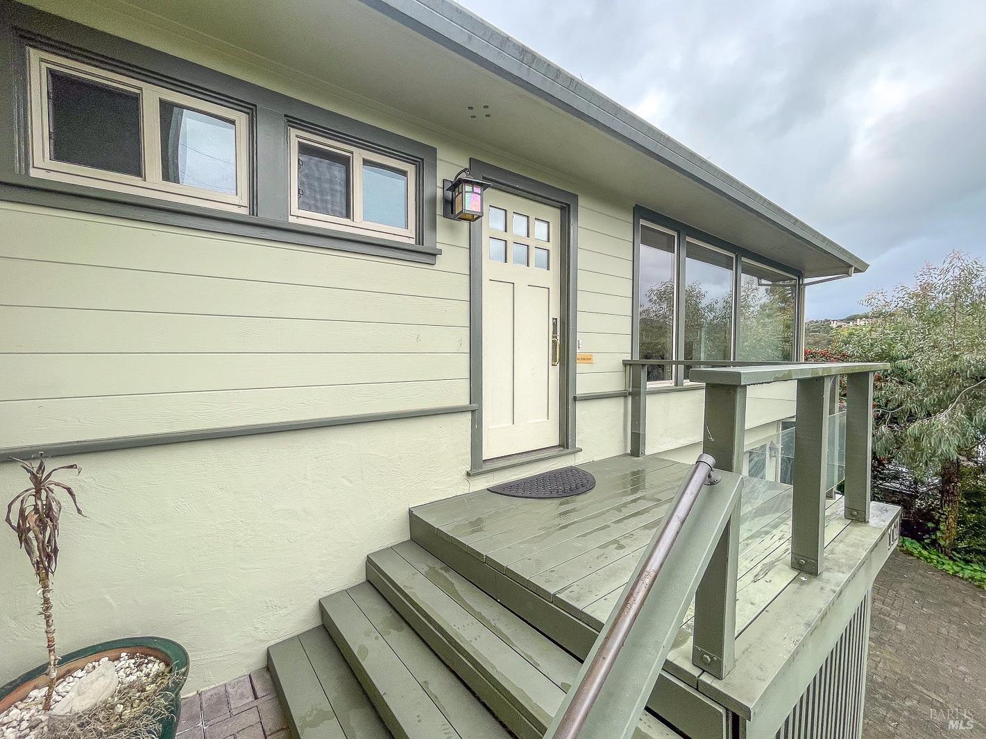 112 Reed Boulevard