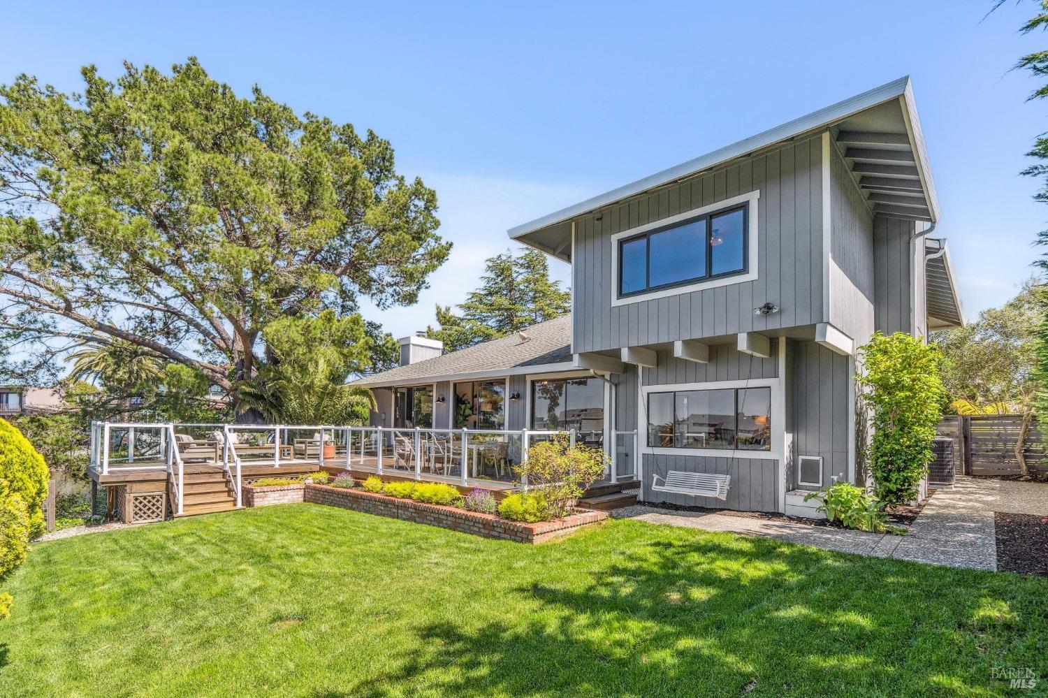 31 Lagoon Road