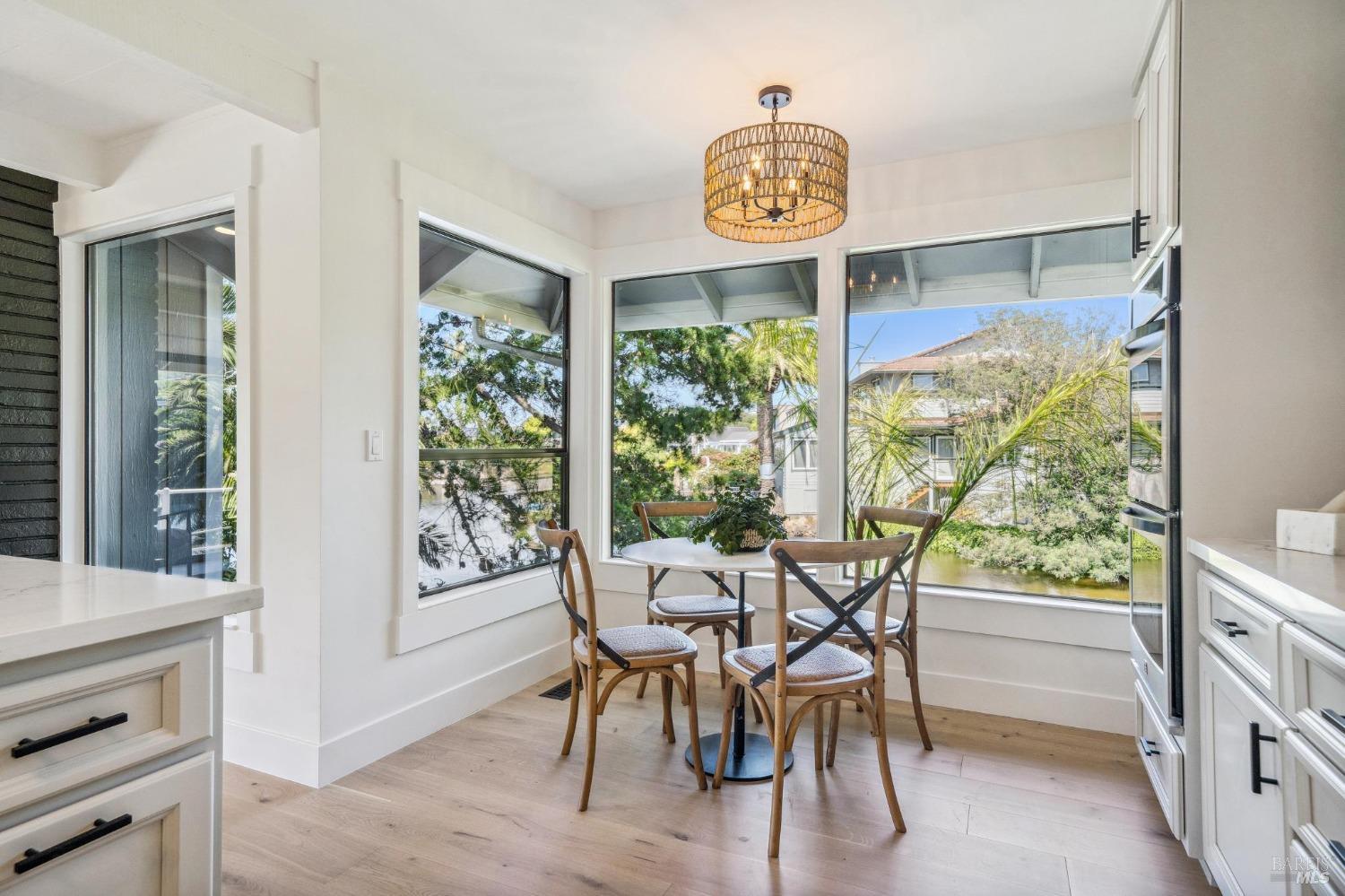 31 Lagoon Road