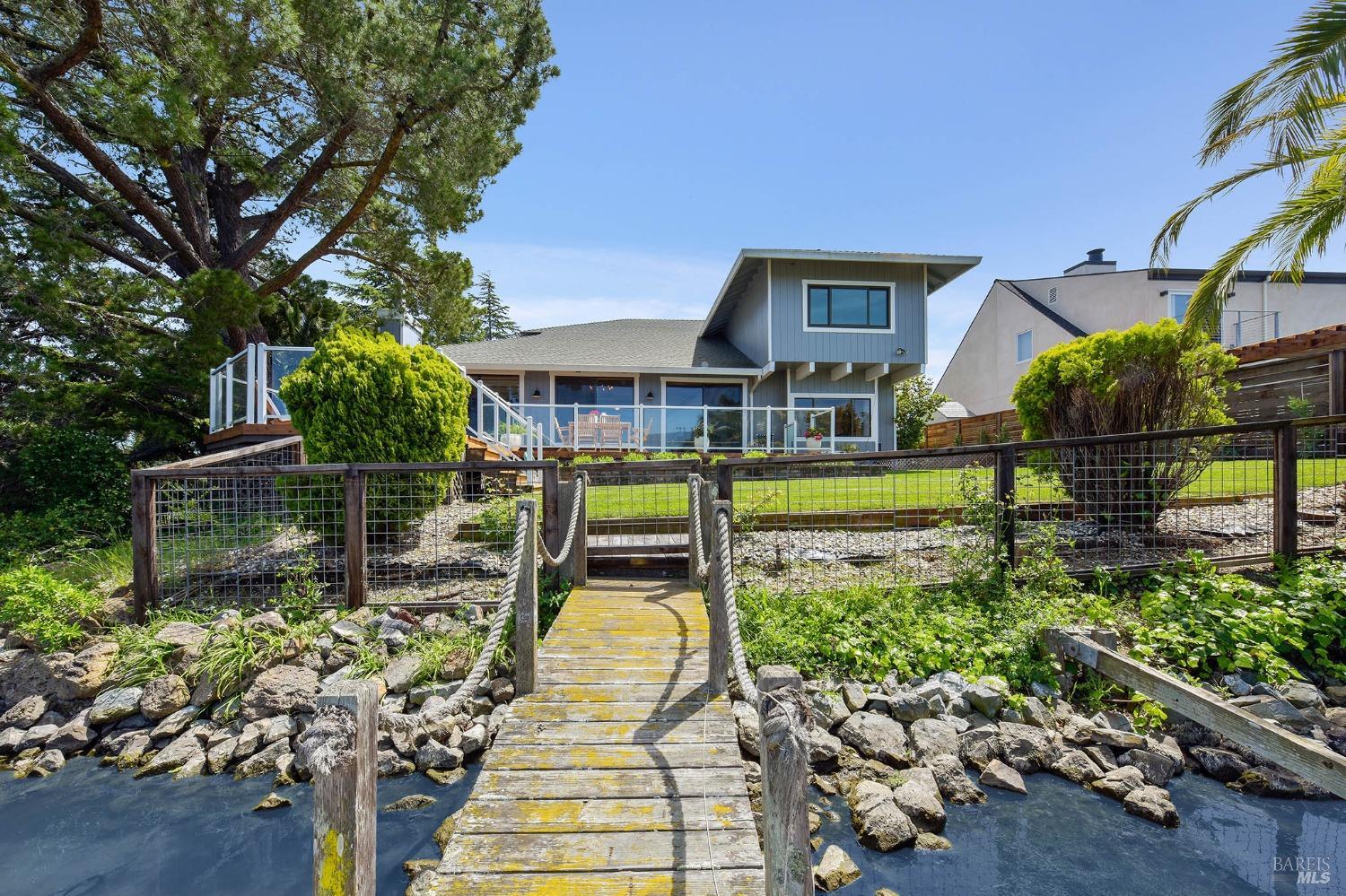 31 Lagoon Road