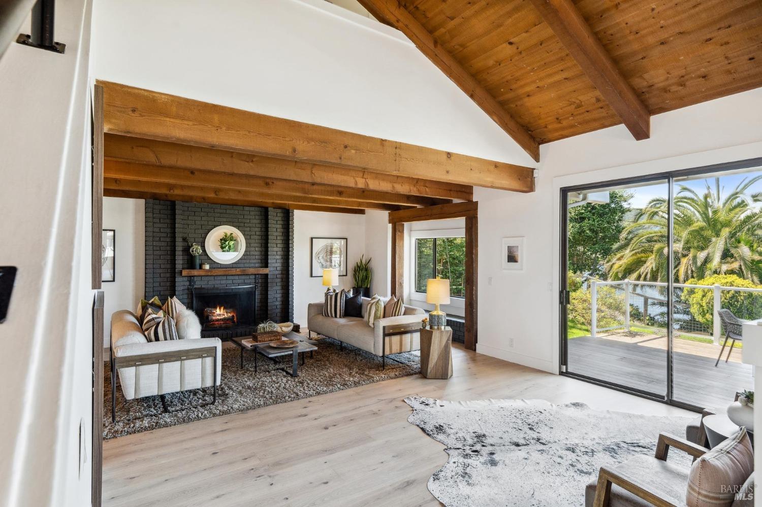 31 Lagoon Road