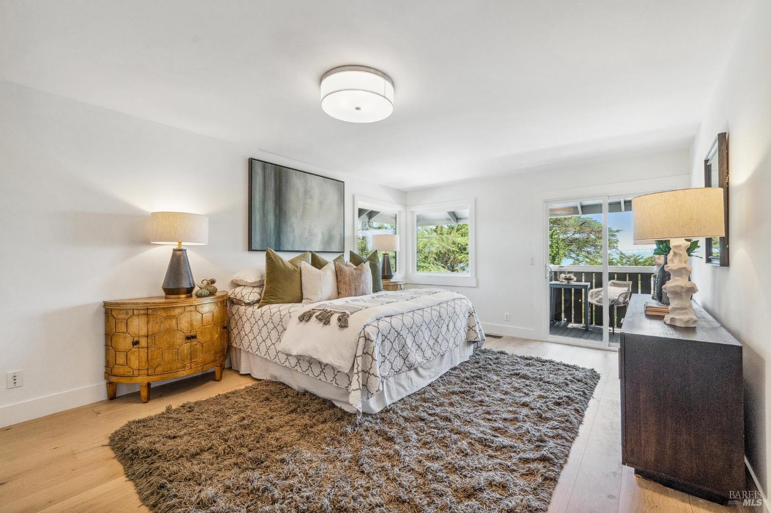 31 Lagoon Road