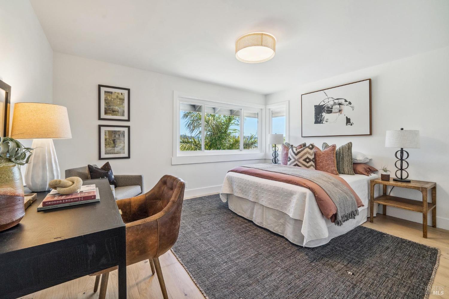 31 Lagoon Road