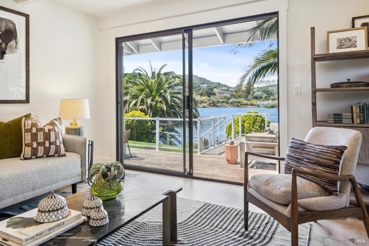 31 Lagoon Road