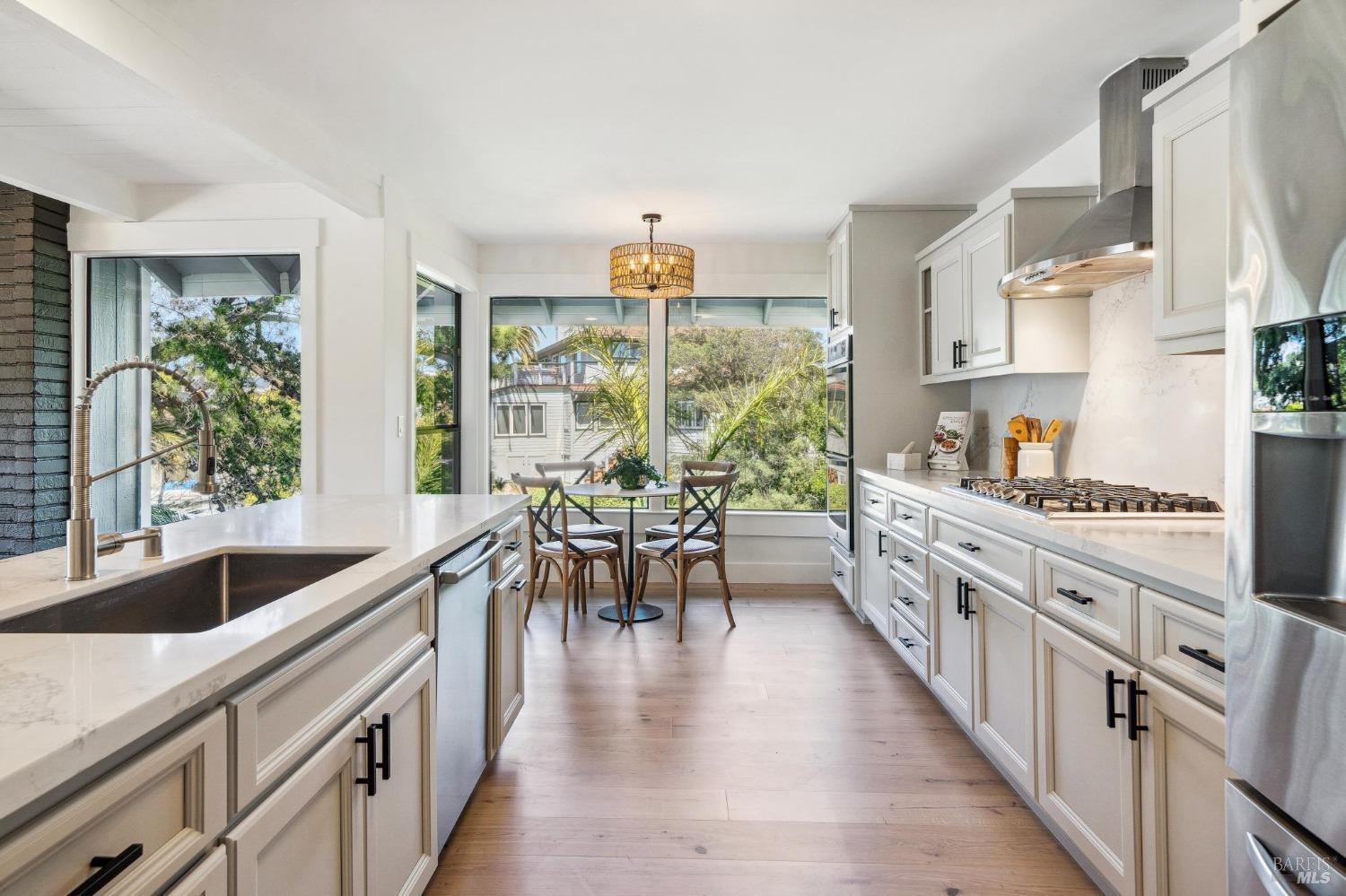 31 Lagoon Road