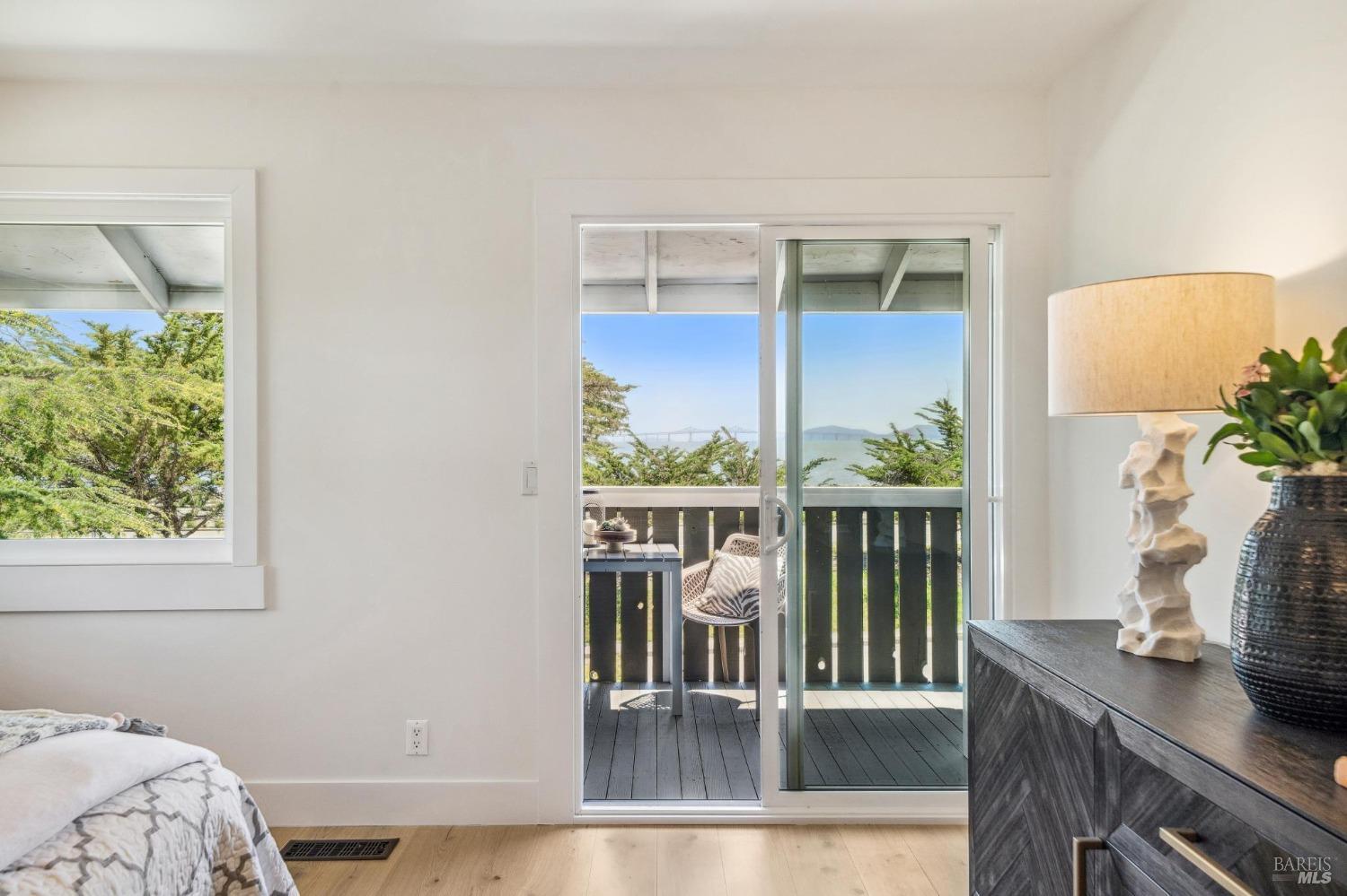31 Lagoon Road