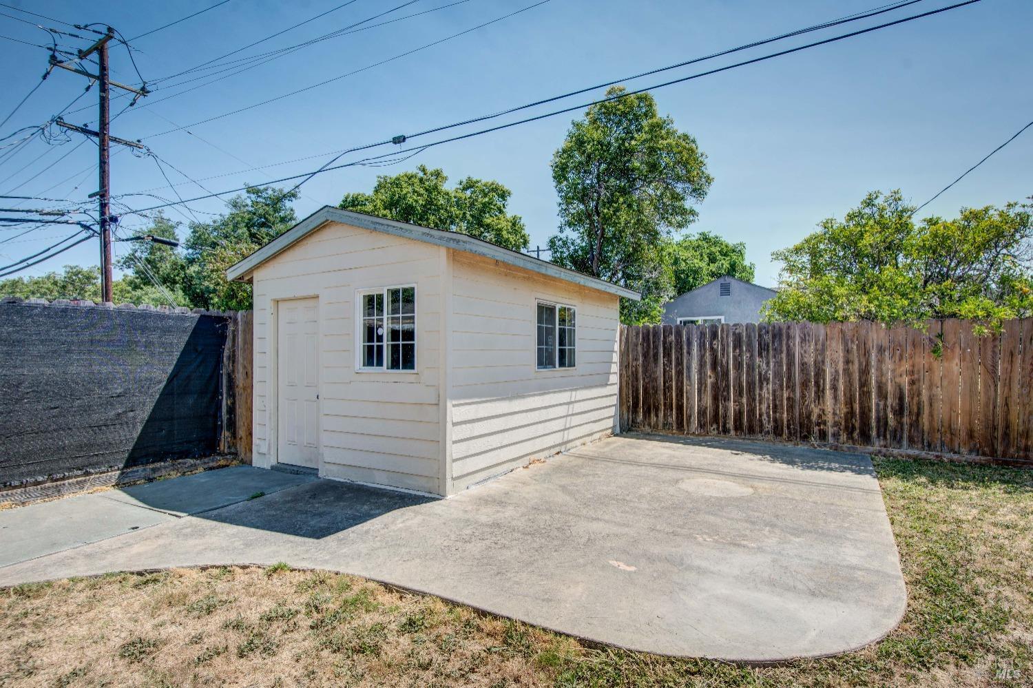 816 Modoc Street